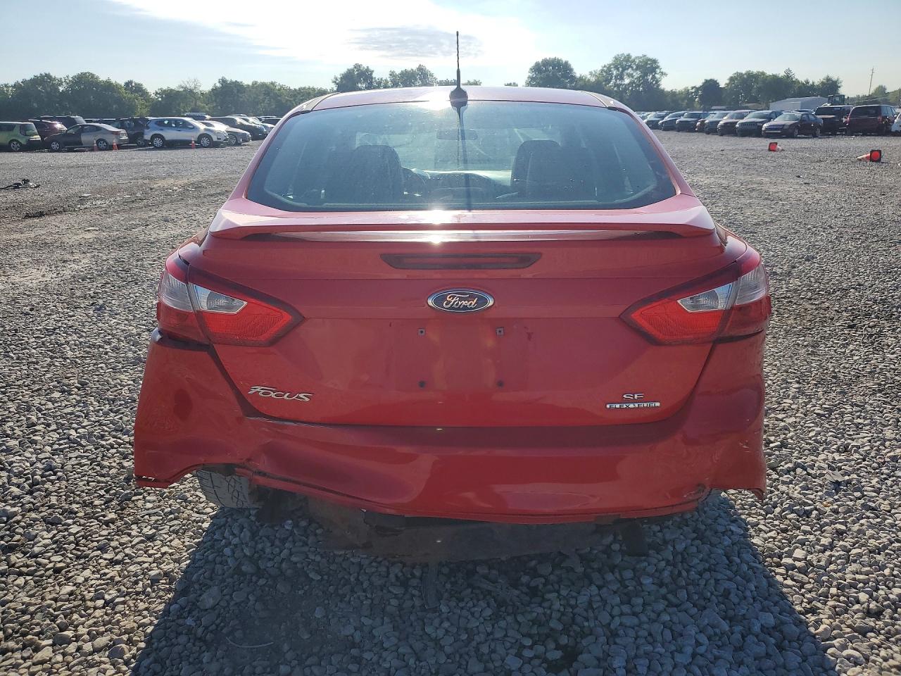 2013 Ford Focus Se Red vin: 1FADP3F24DL375133