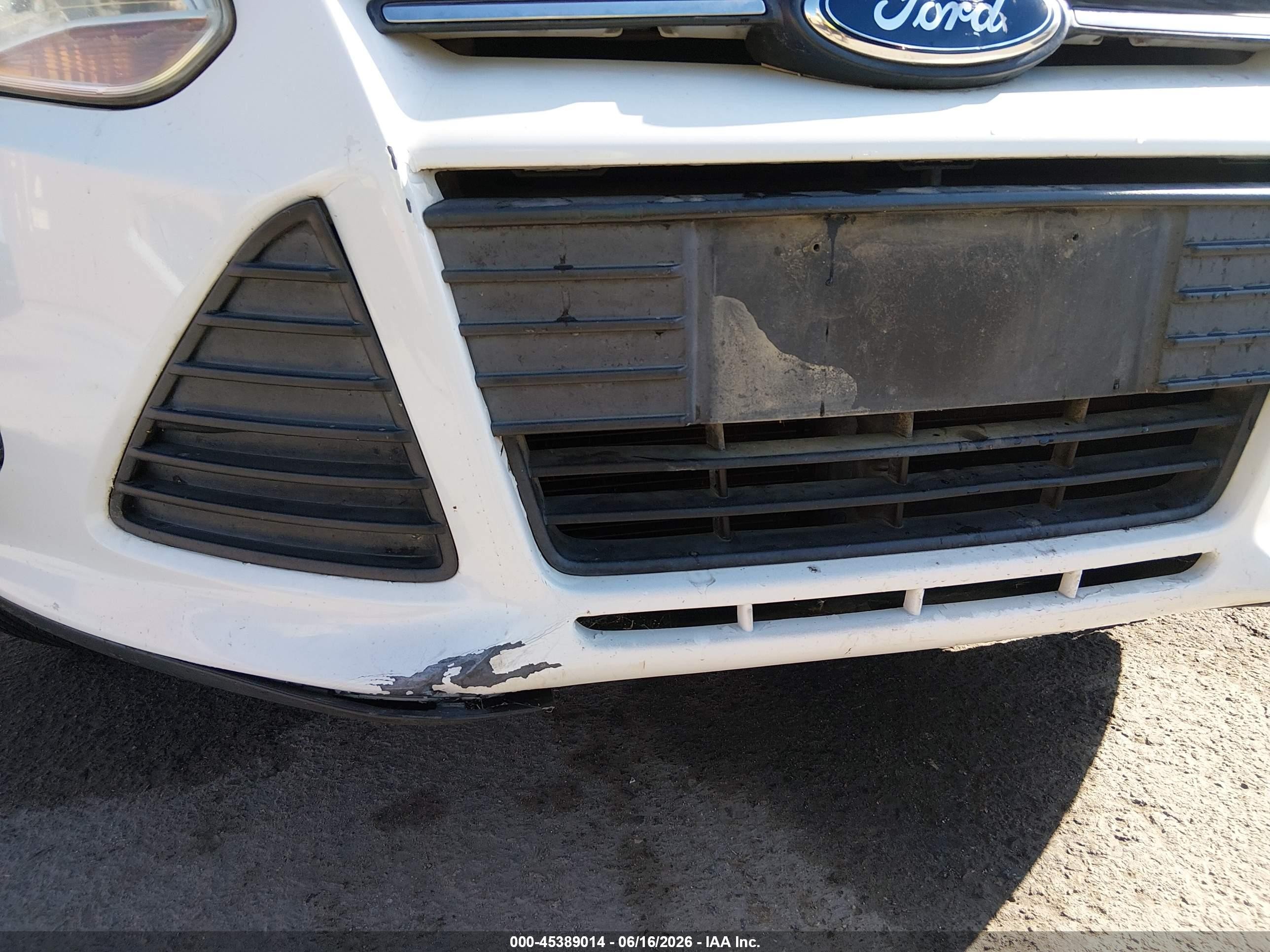 2014 Ford Focus Se White vin: 1FADP3F24EL112755