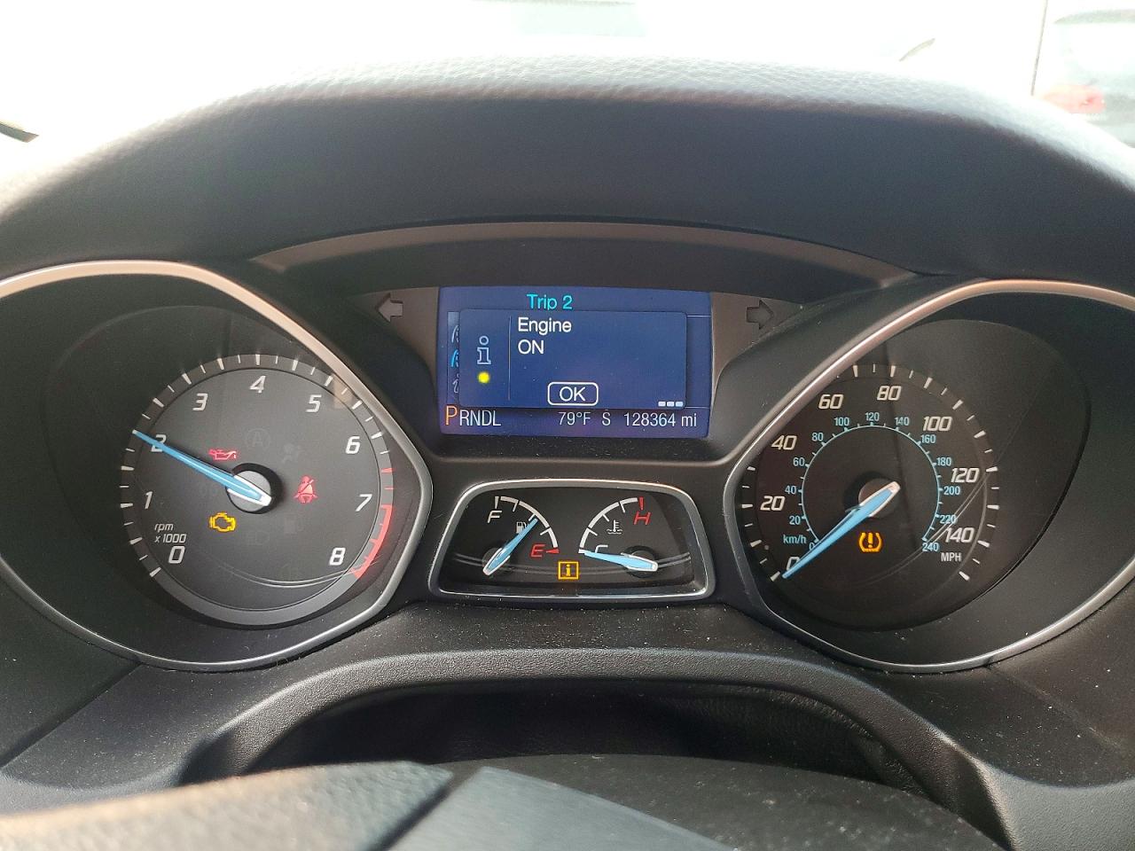2014 Ford Focus Se Gray vin: 1FADP3F24EL117132