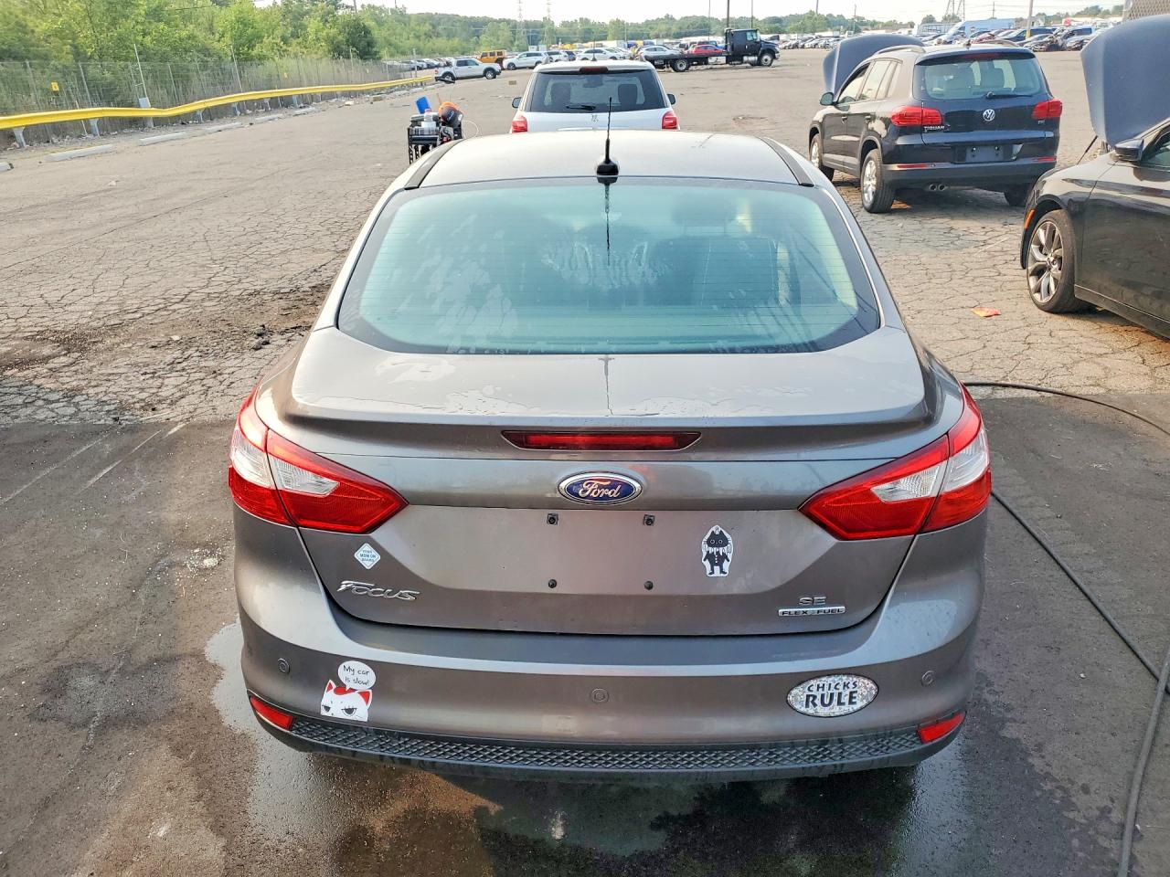 2014 Ford Focus Se Gray vin: 1FADP3F24EL117132