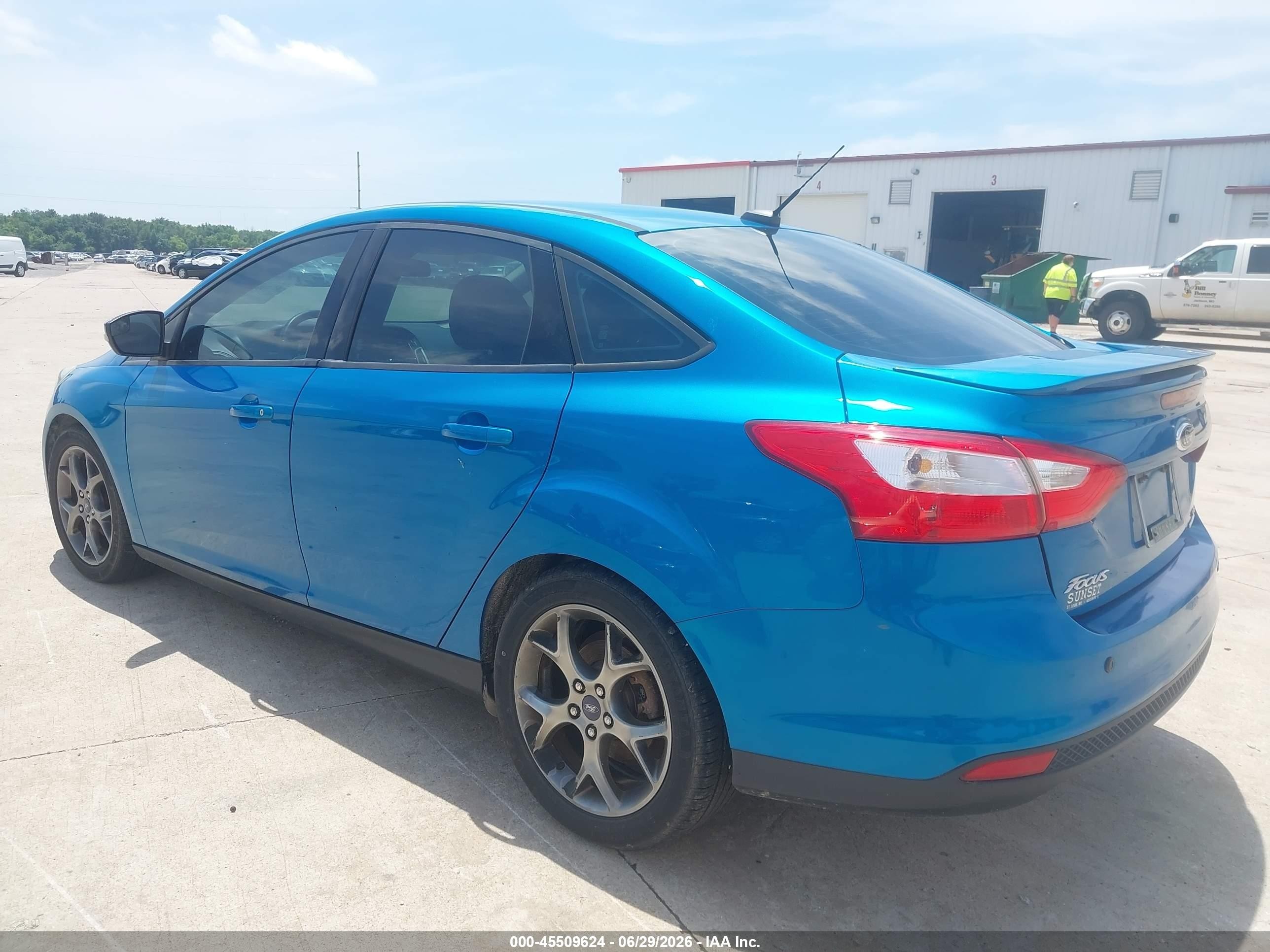 2014 Ford Focus Se Blue vin: 1FADP3F24EL149398