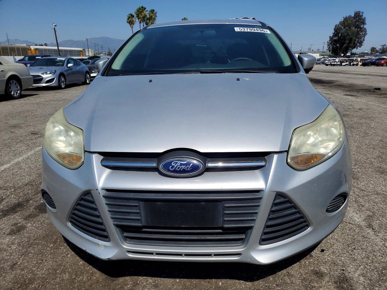 2014 Ford Focus Se Серебряный vin: 1FADP3F24EL171286