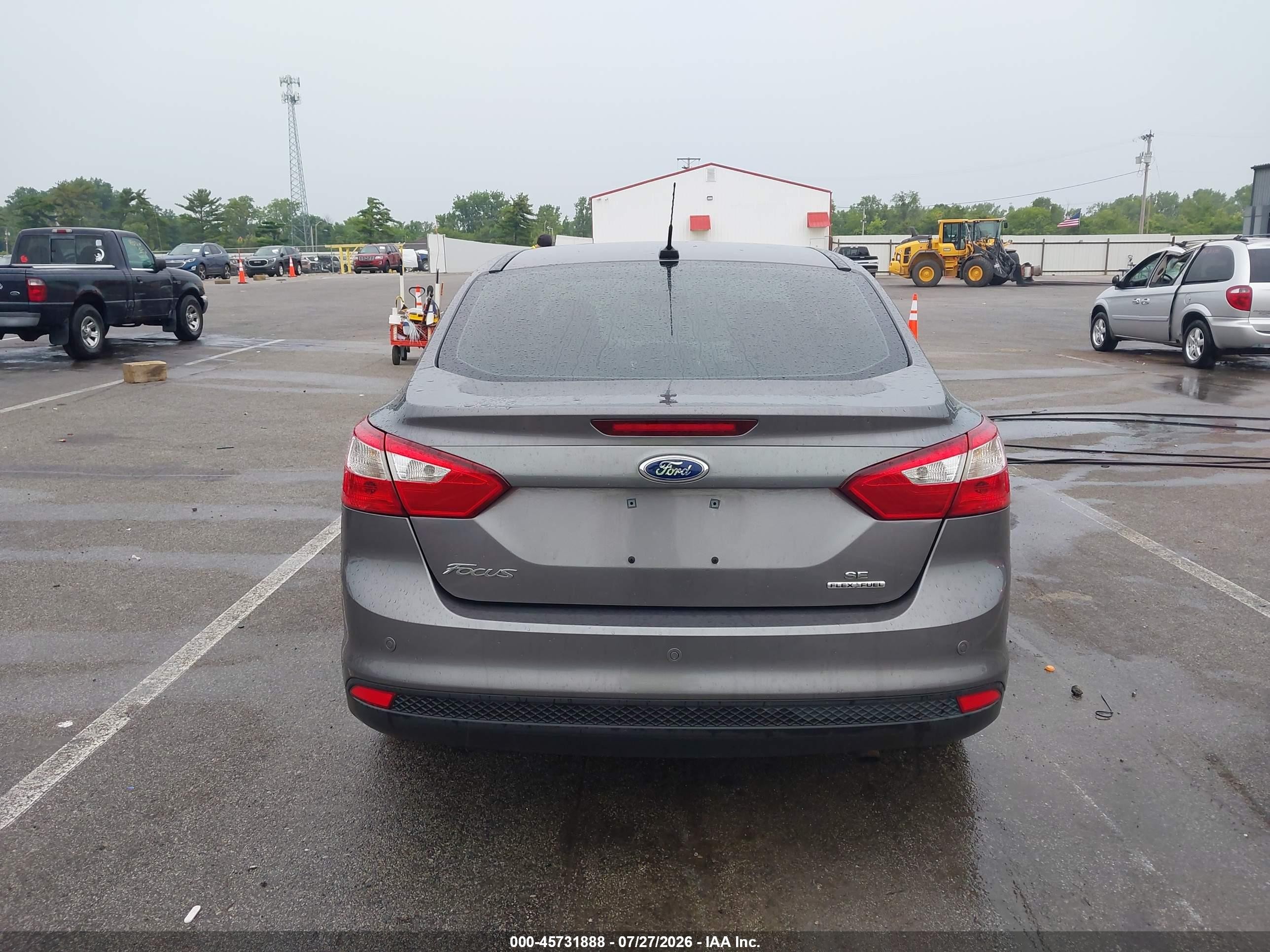 2014 Ford Focus Se Серый vin: 1FADP3F24EL182370