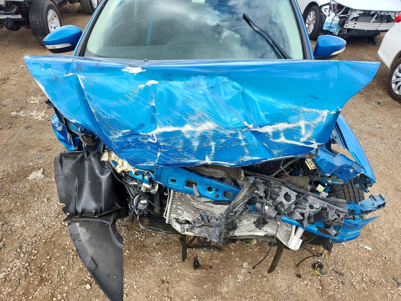 2014 Ford Focus Se Blue vin: 1FADP3F24EL191649