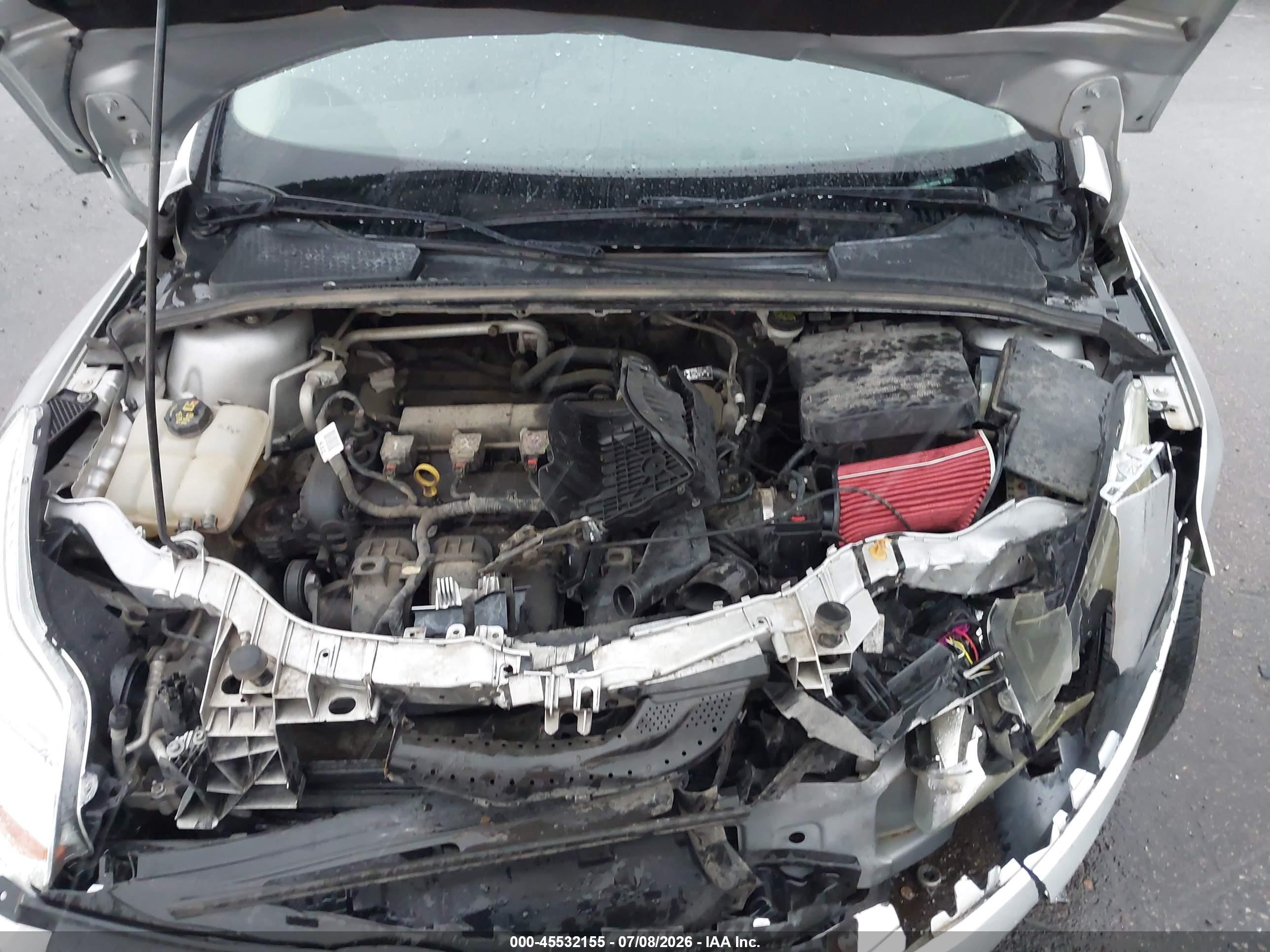 2014 Ford Focus Se Серебряный vin: 1FADP3F24EL195376