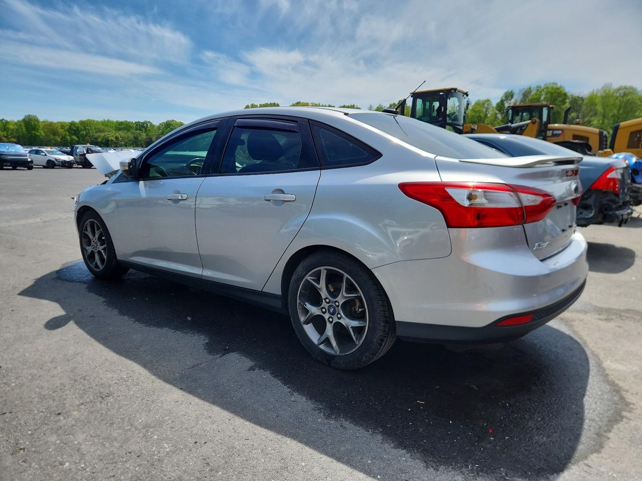 2014 Ford Focus Se Silver vin: 1FADP3F24EL215416