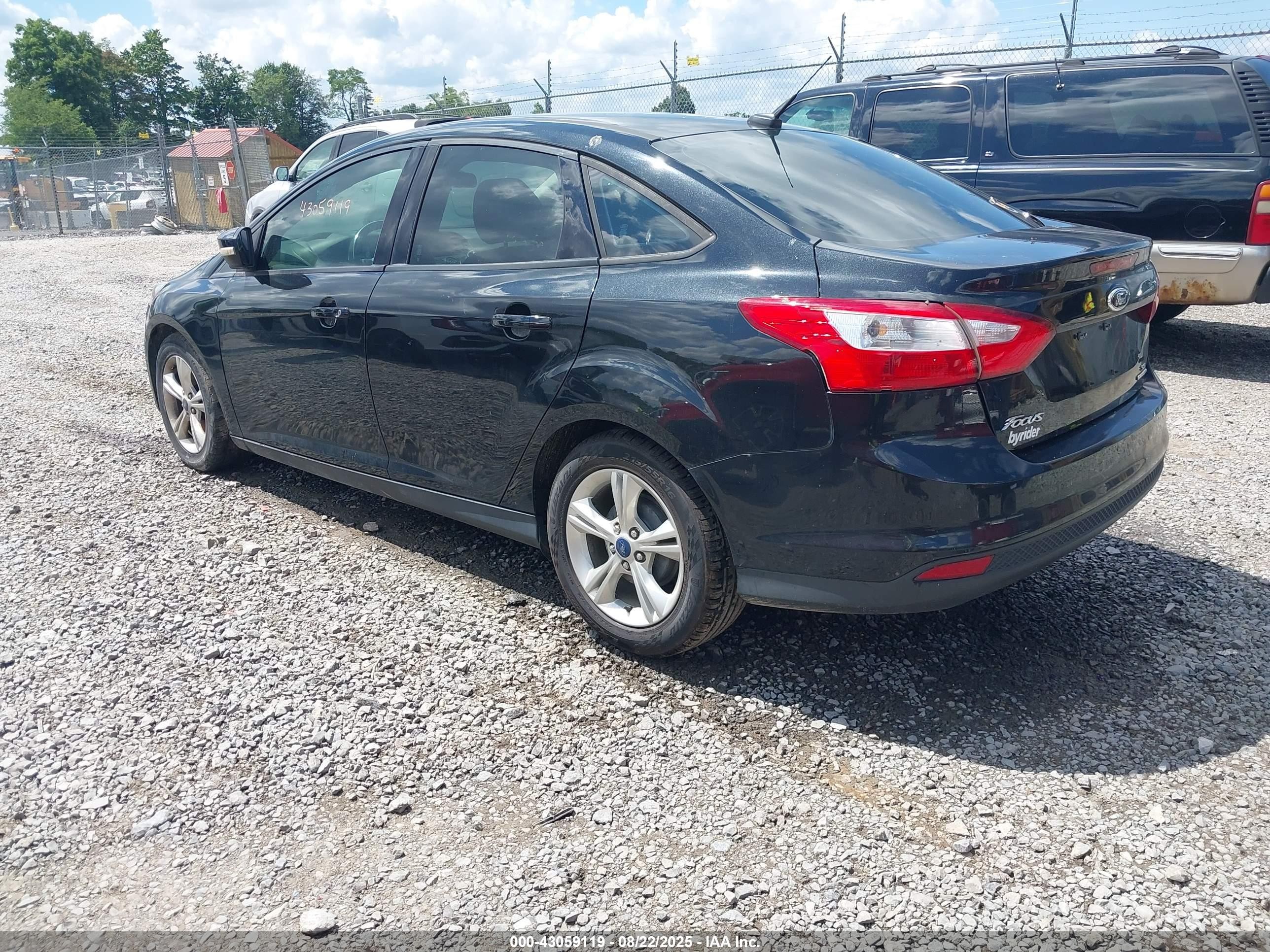 2014 Ford Focus Se Черный vin: 1FADP3F24EL216582