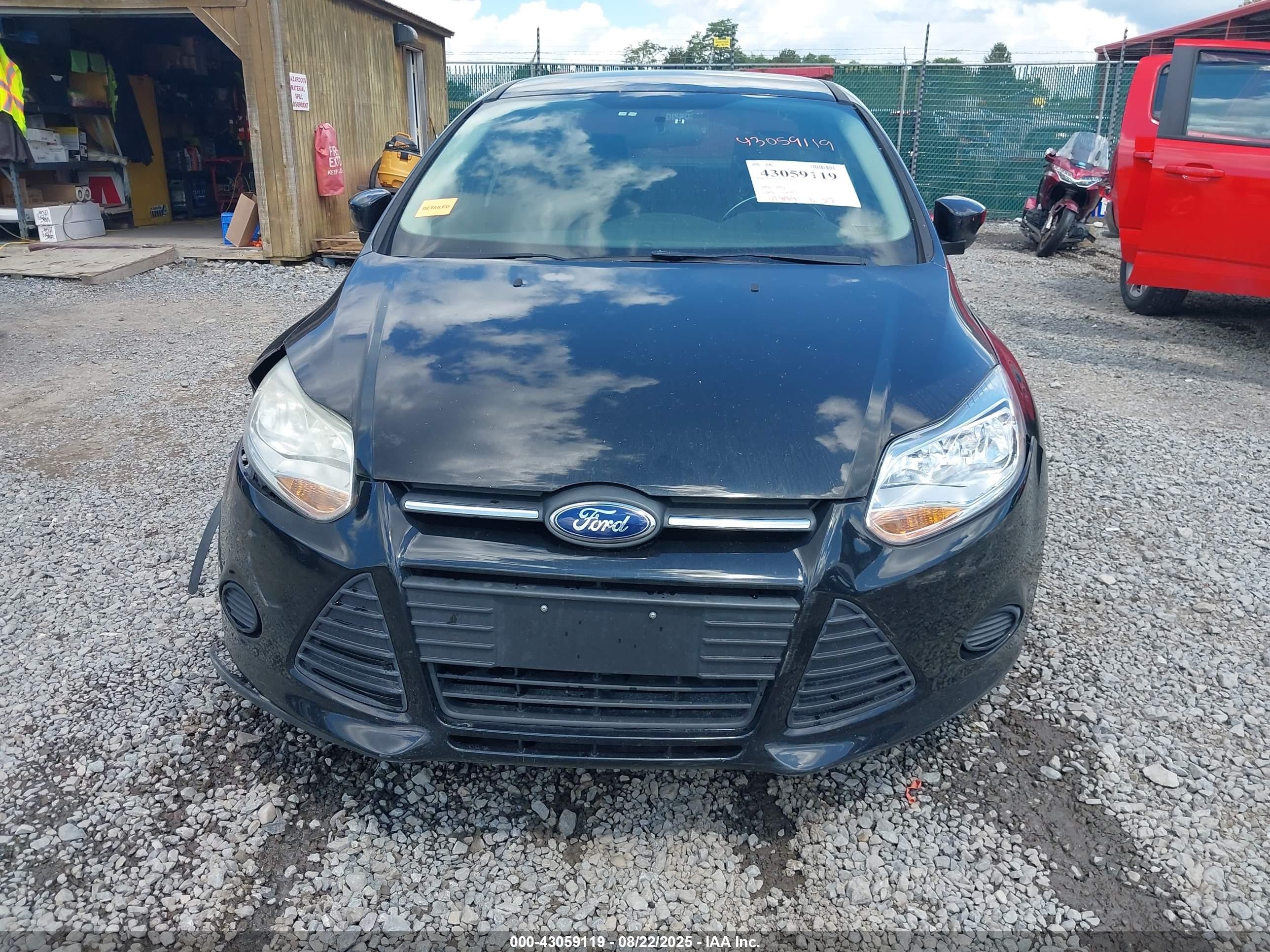 2014 Ford Focus Se Черный vin: 1FADP3F24EL216582