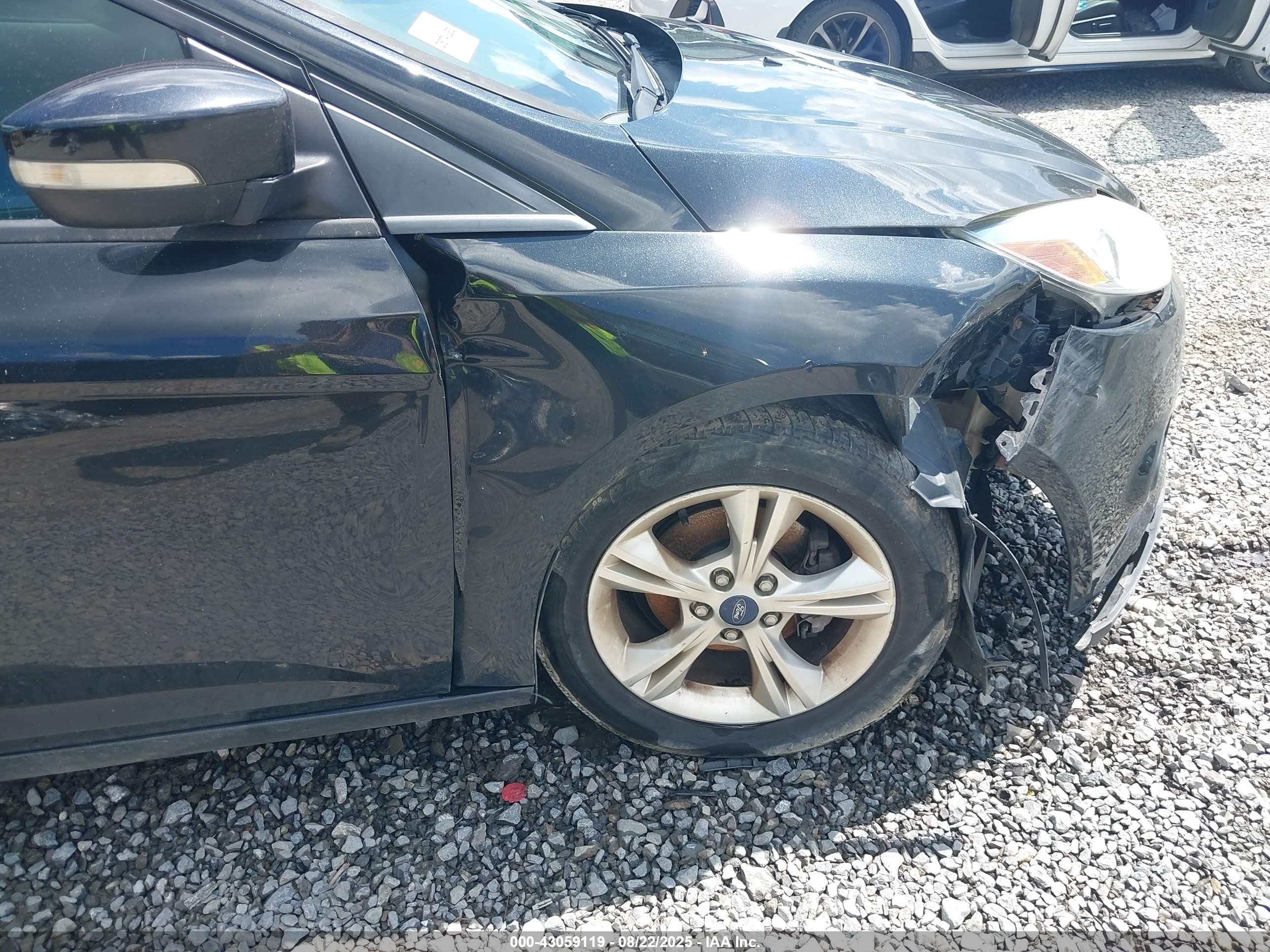 2014 Ford Focus Se Черный vin: 1FADP3F24EL216582