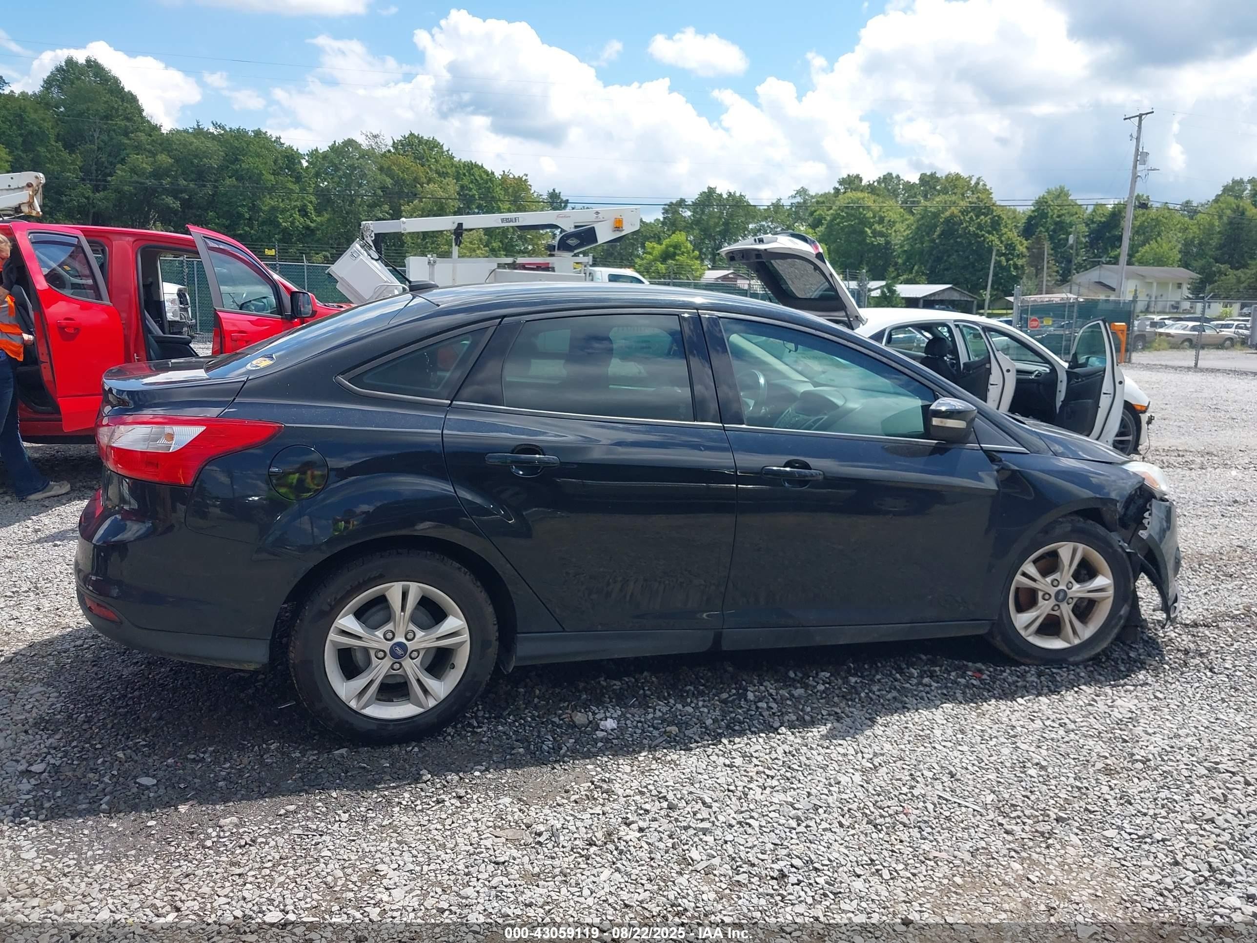 2014 Ford Focus Se Черный vin: 1FADP3F24EL216582