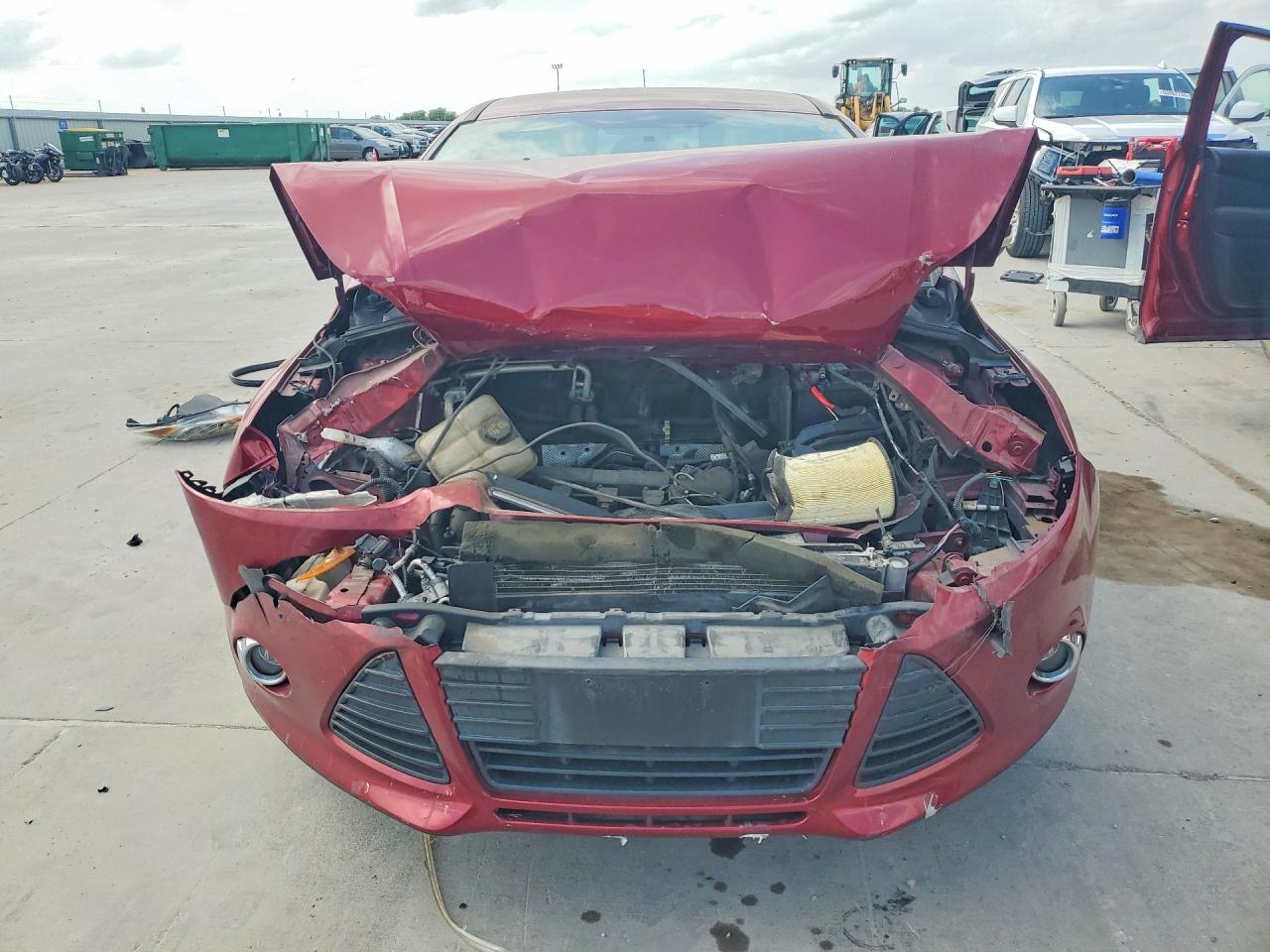 2014 Ford Focus Se Burgundy vin: 1FADP3F24EL217943