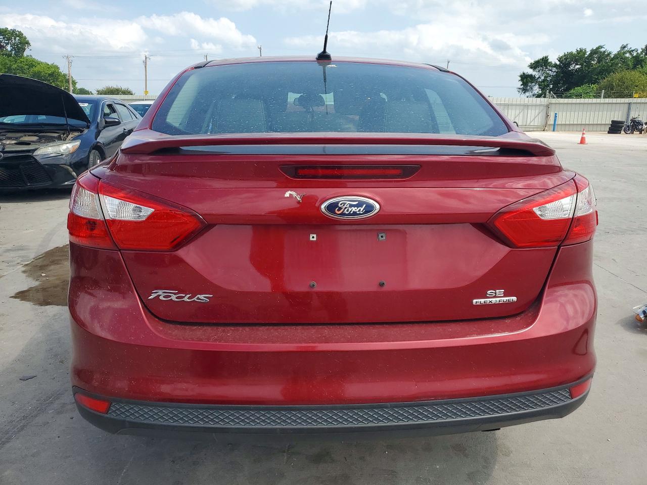 2014 Ford Focus Se Burgundy vin: 1FADP3F24EL217943