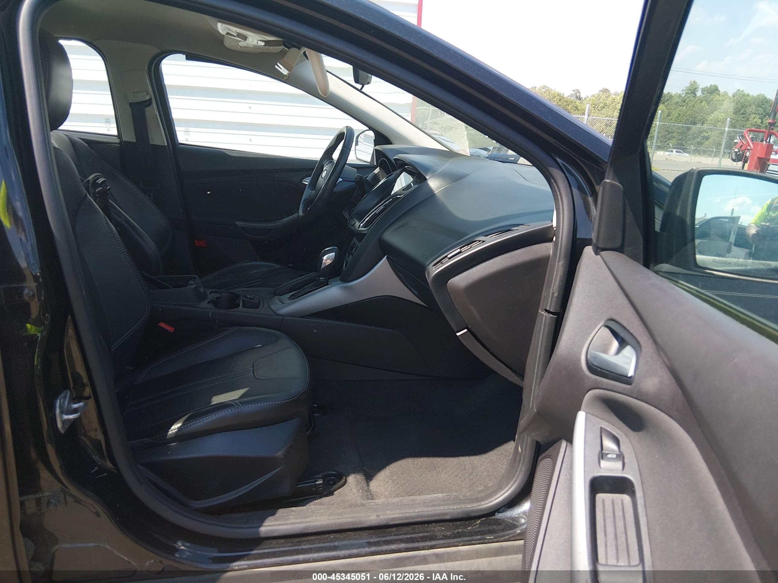 2014 Ford Focus Se Black vin: 1FADP3F24EL222074