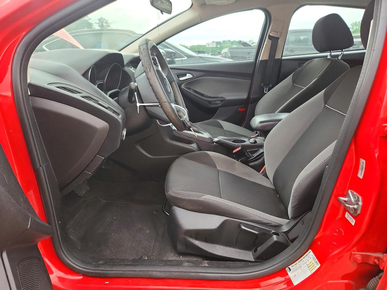2014 Ford Focus Se Red vin: 1FADP3F24EL233723