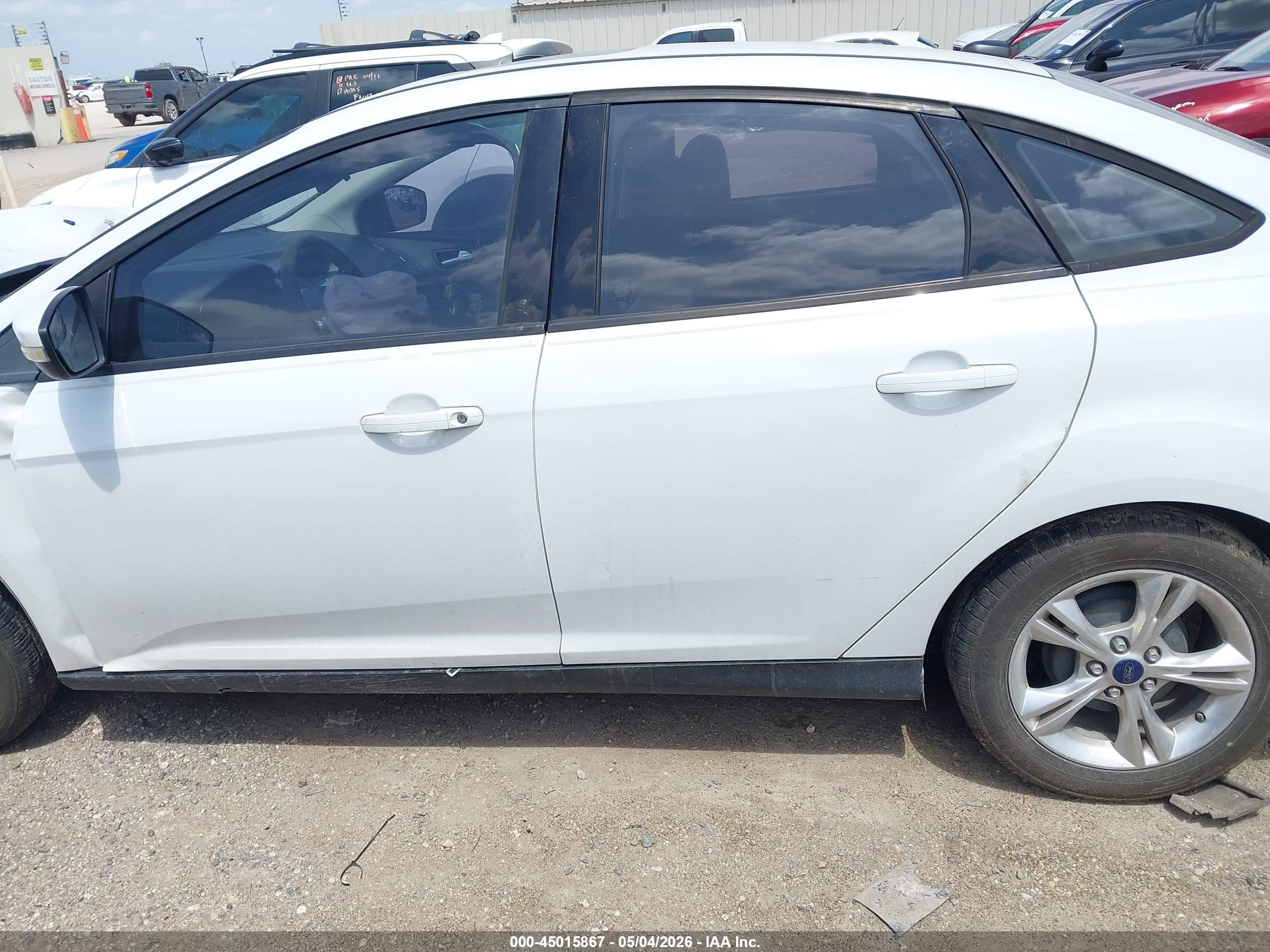 2014 Ford Focus Se White vin: 1FADP3F24EL237058
