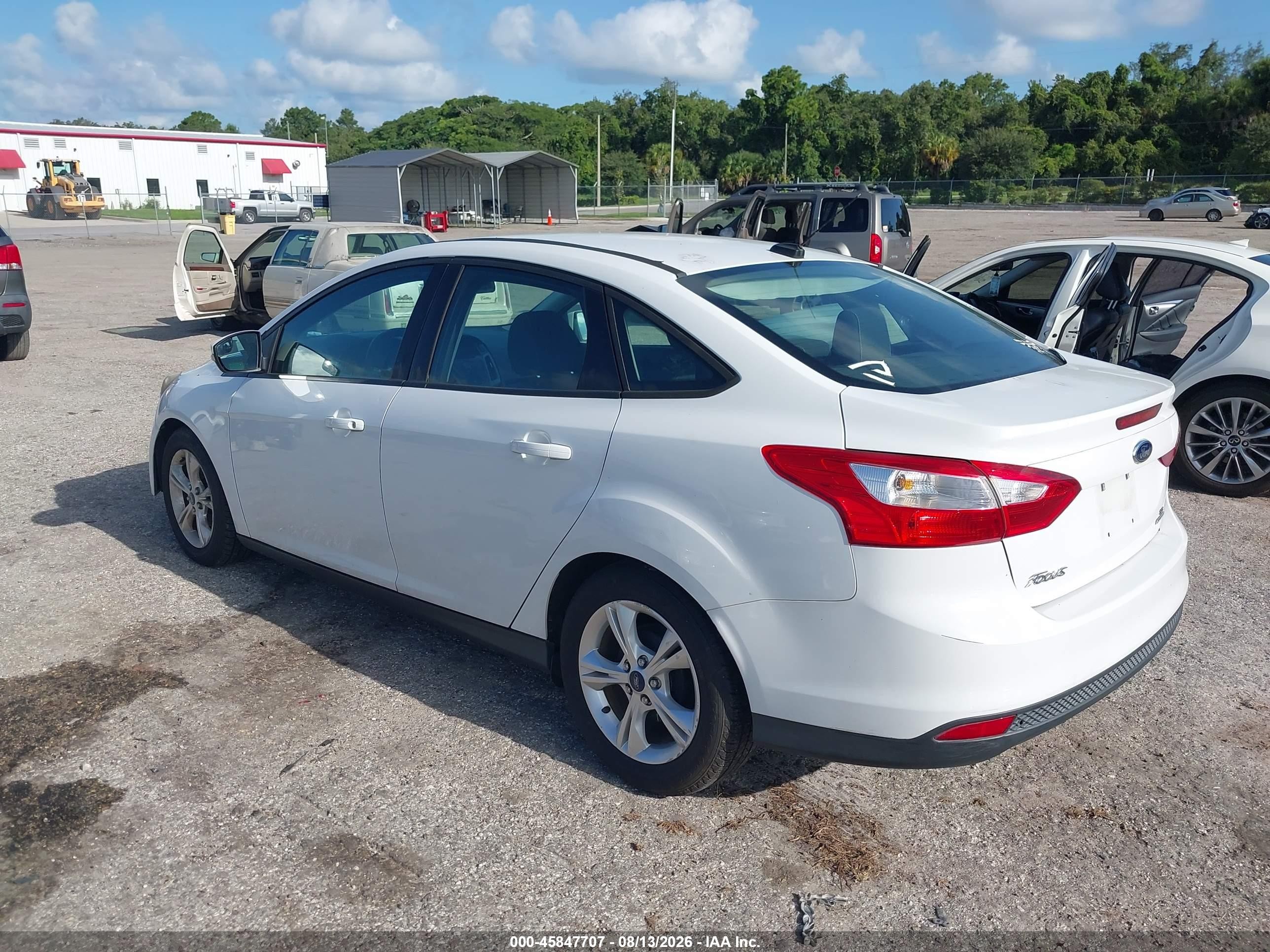 2014 Ford Focus Se White vin: 1FADP3F24EL251994