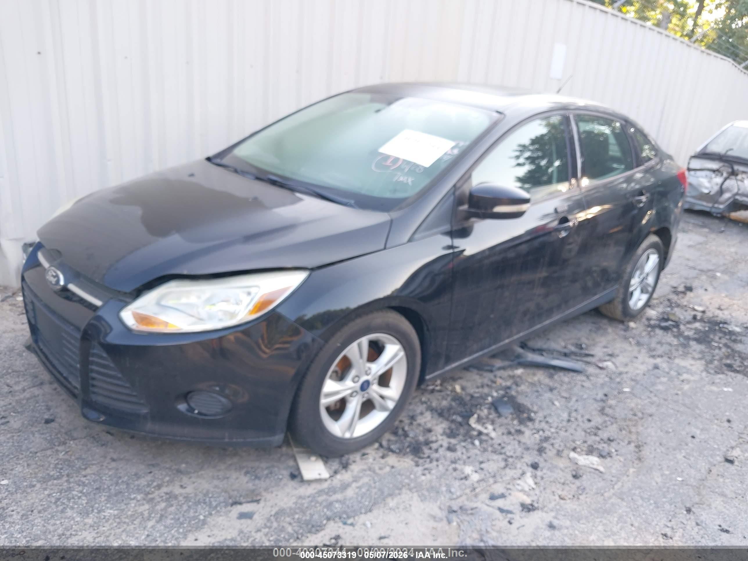 2014 Ford Focus Se Черный vin: 1FADP3F24EL268522