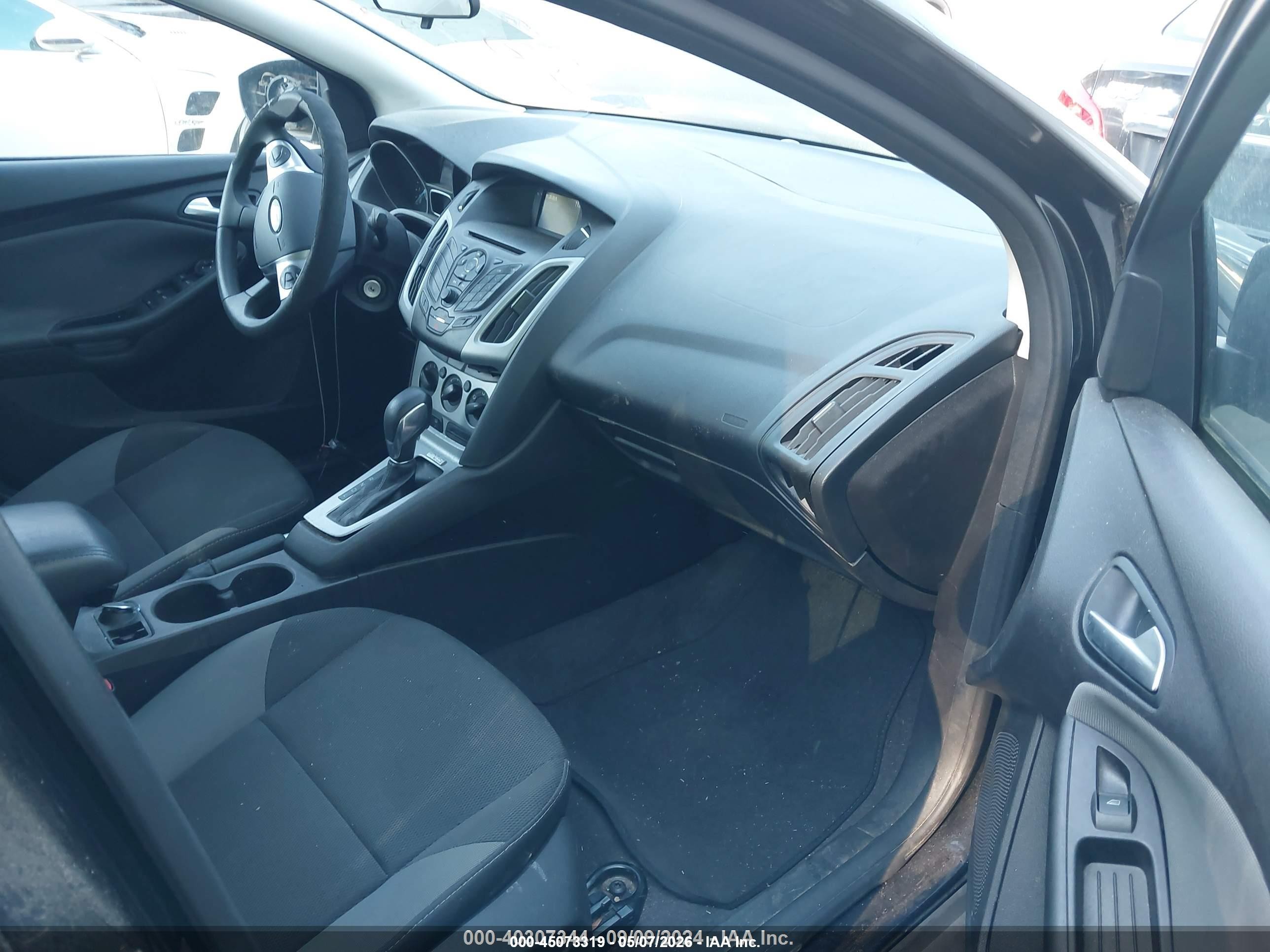 2014 Ford Focus Se Черный vin: 1FADP3F24EL268522