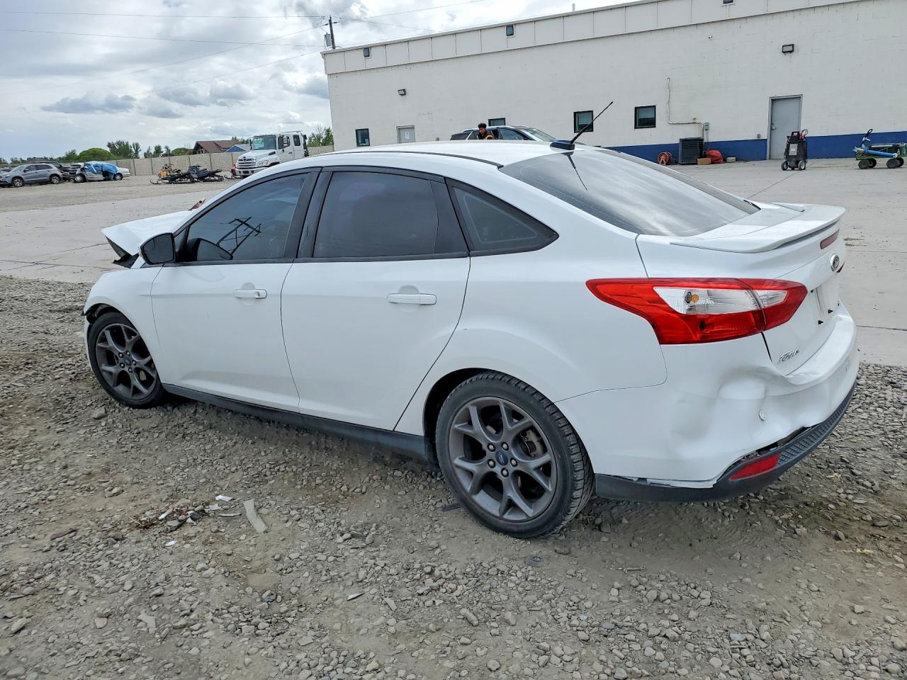 2014 Ford Focus Se Белый vin: 1FADP3F24EL287216