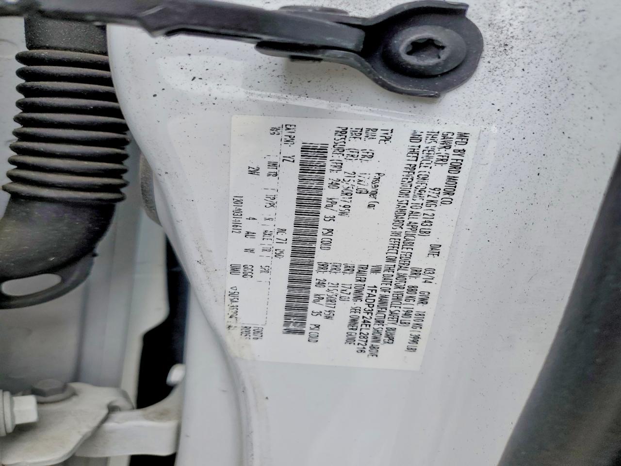 2014 Ford Focus Se Белый vin: 1FADP3F24EL287216