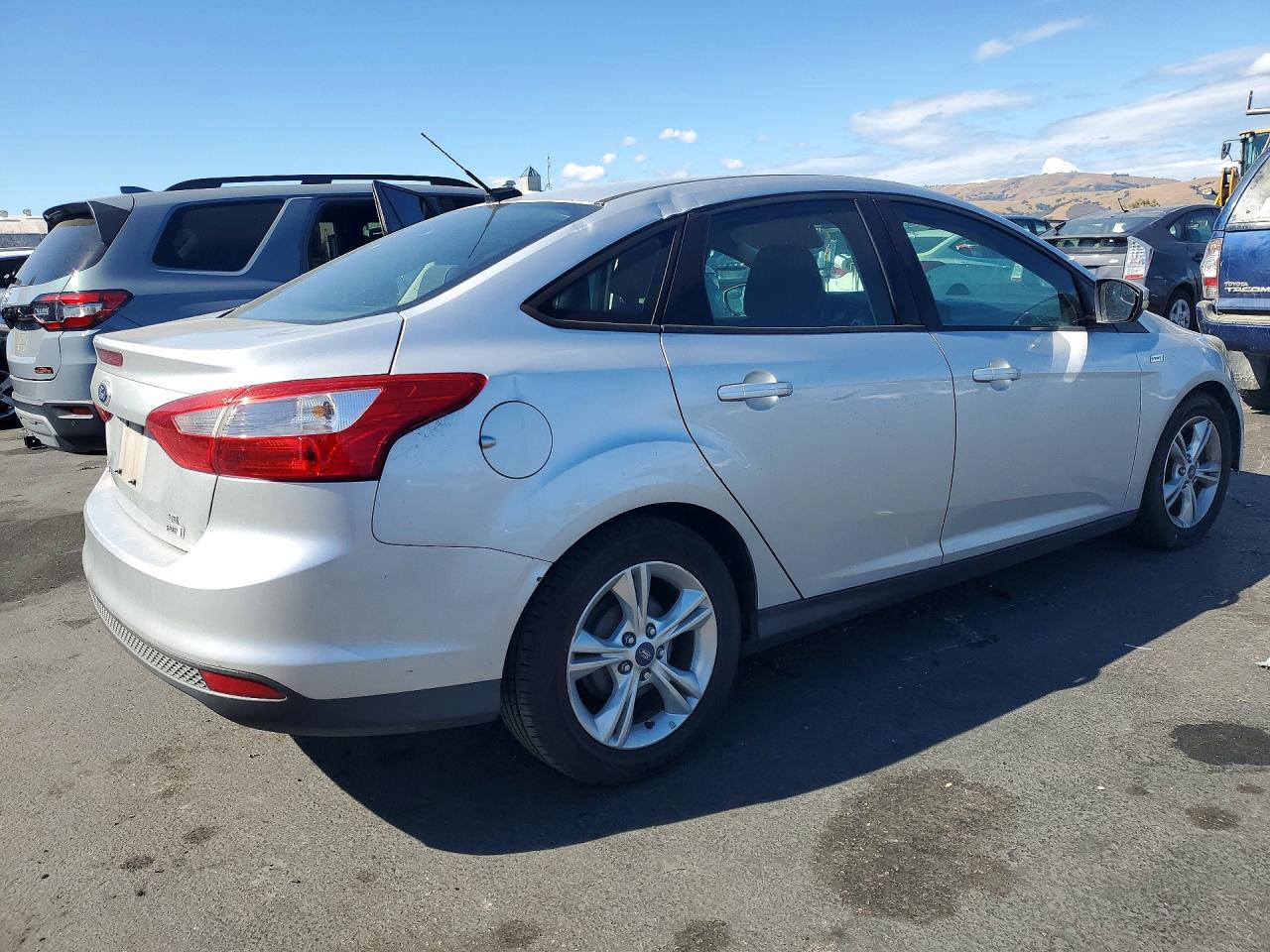 2014 Ford Focus Se Silver vin: 1FADP3F24EL287569