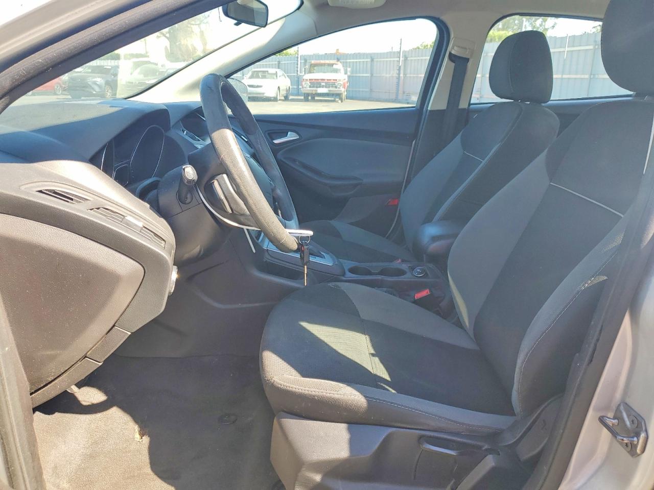 2014 Ford Focus Se Silver vin: 1FADP3F24EL287569
