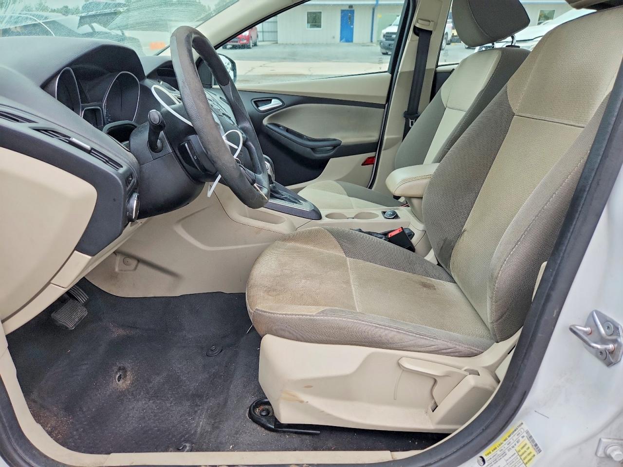 2014 Ford Focus Se White vin: 1FADP3F24EL297972