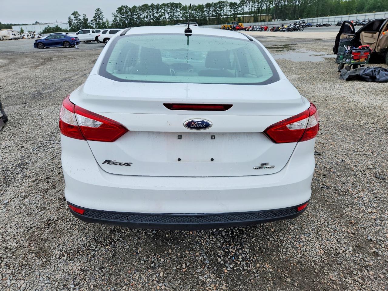 2014 Ford Focus Se White vin: 1FADP3F24EL297972