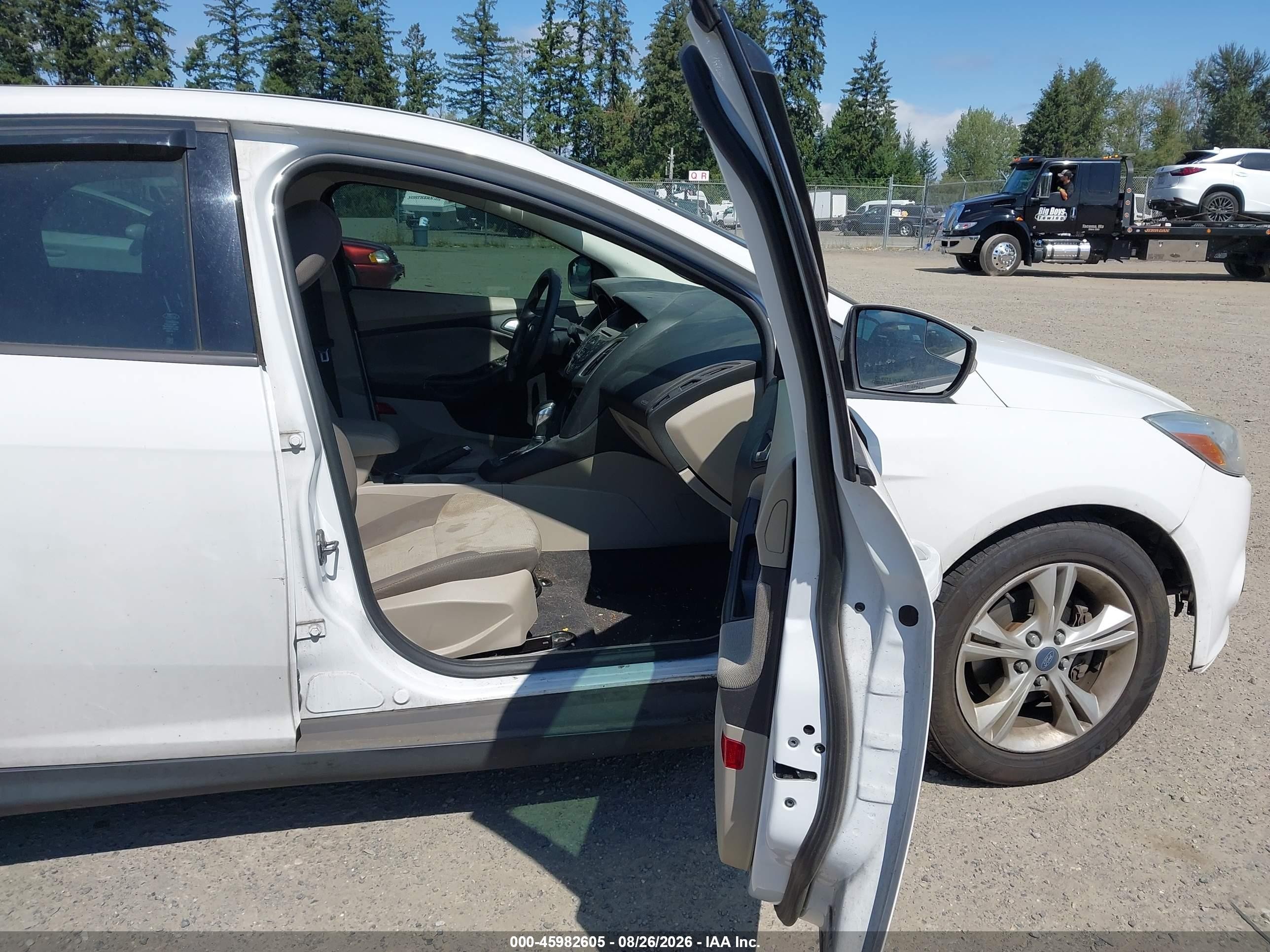 2014 Ford Focus Se White vin: 1FADP3F24EL325219