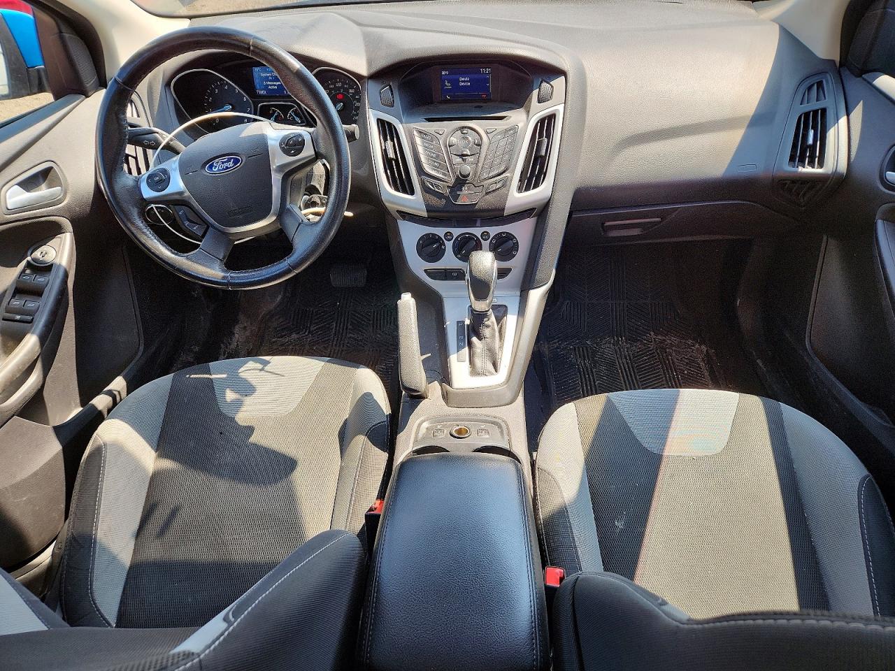2014 Ford Focus Se Blue vin: 1FADP3F24EL328346