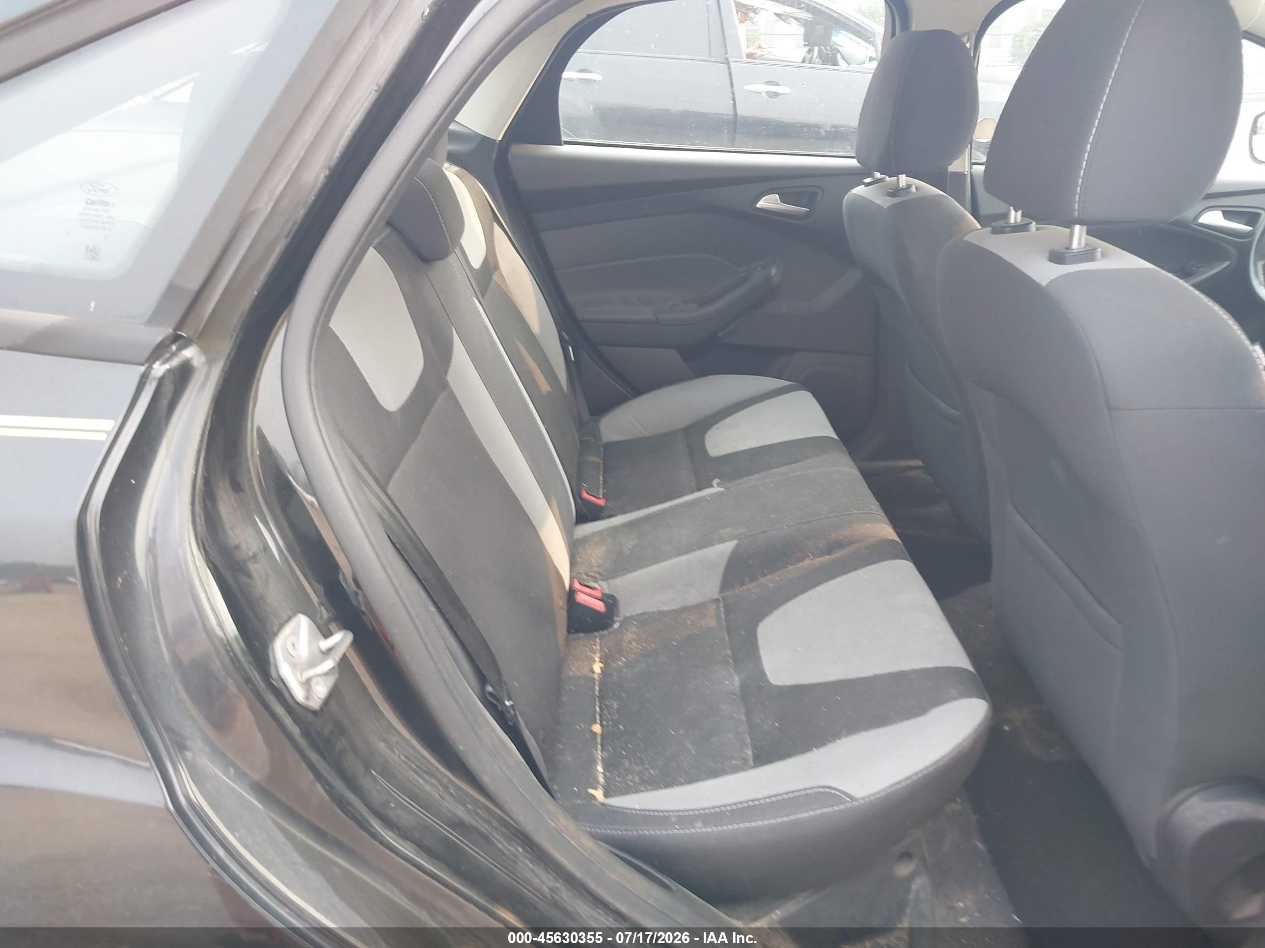 2014 Ford Focus Se Черный vin: 1FADP3F24EL346930