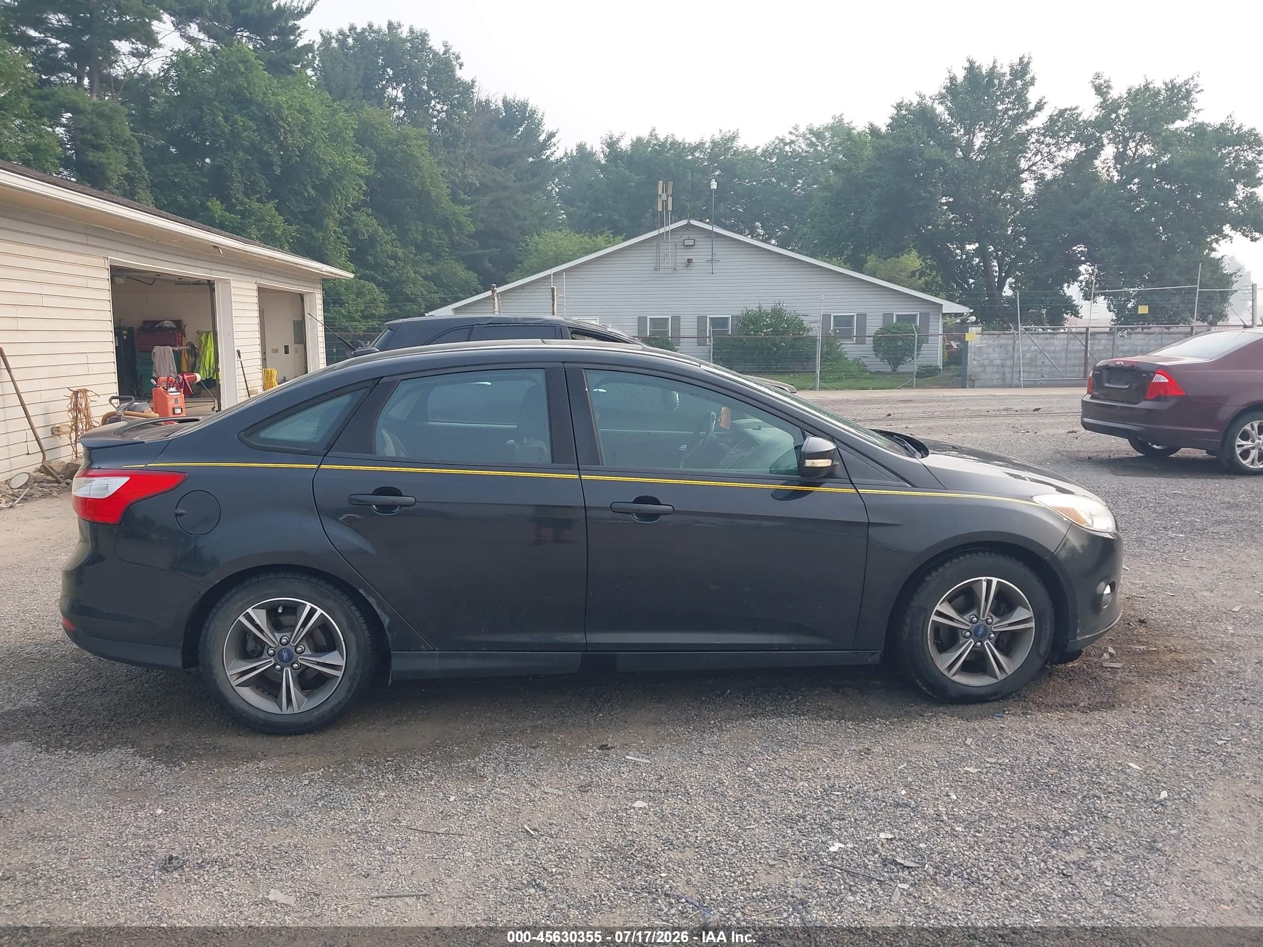 2014 Ford Focus Se Черный vin: 1FADP3F24EL346930