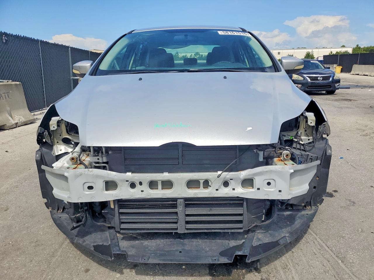 2014 Ford Focus Se Silver vin: 1FADP3F24EL351738