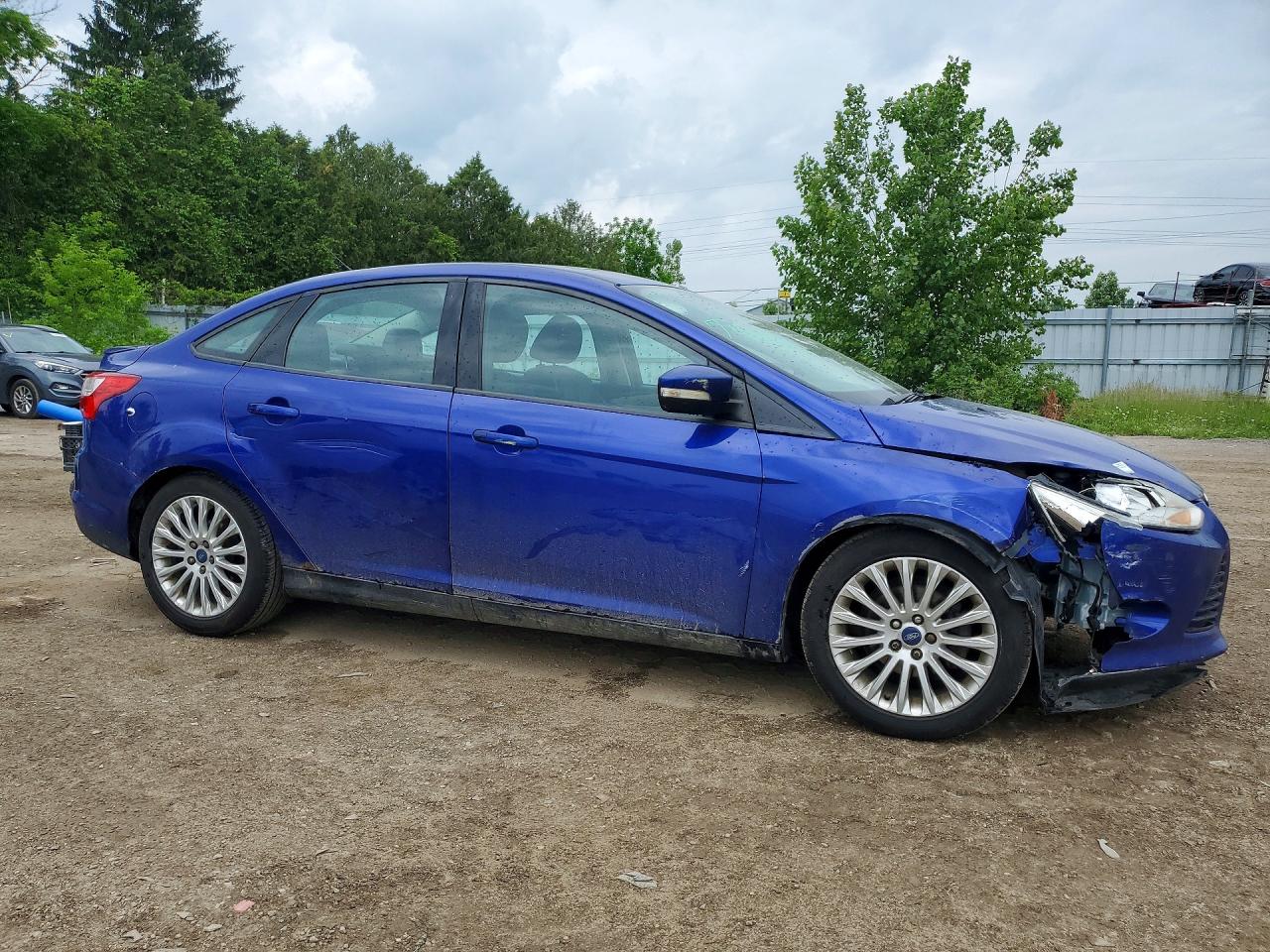 2014 Ford Focus Se Blue vin: 1FADP3F24EL358463