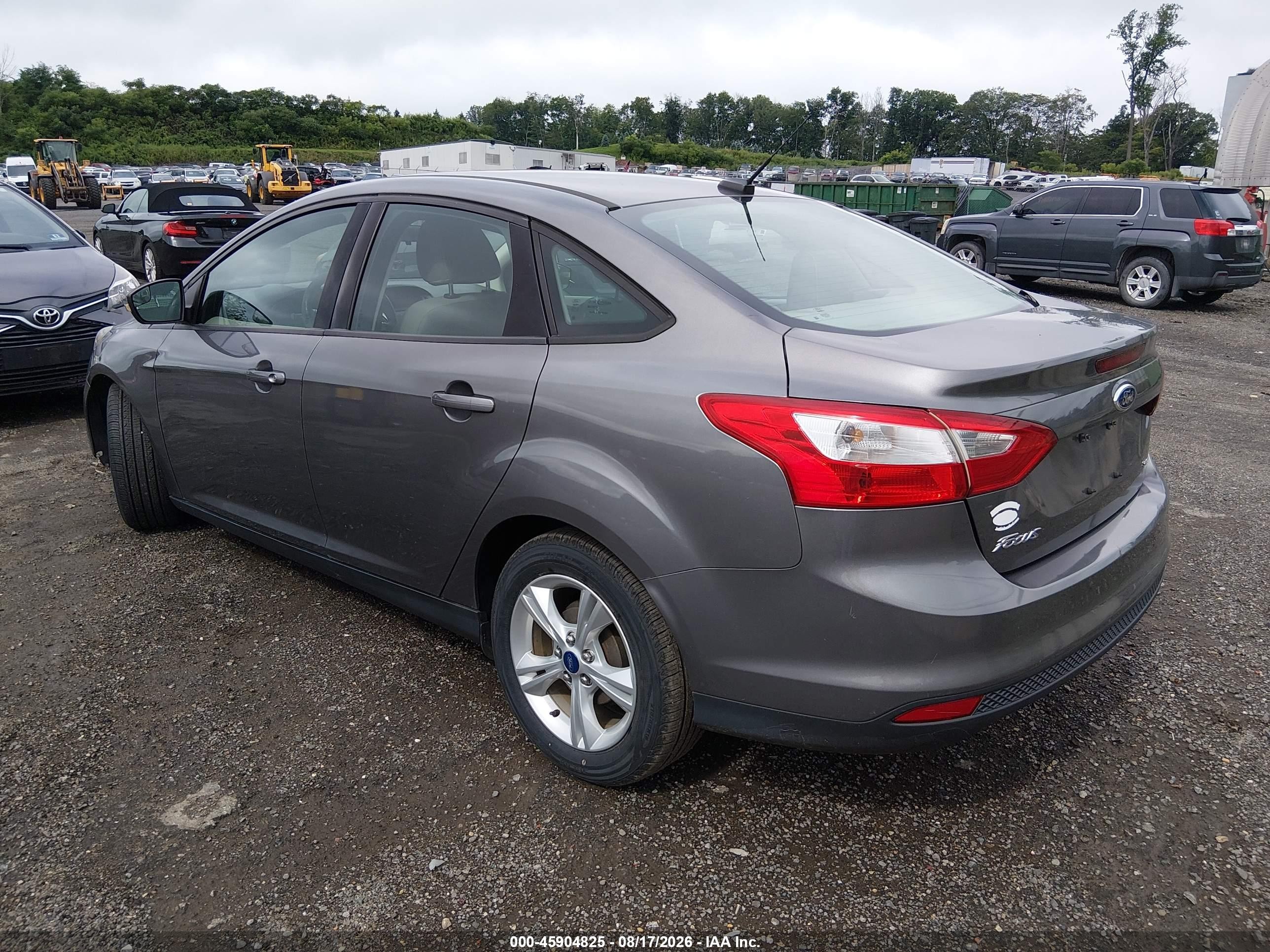 2014 Ford Focus Se Gray vin: 1FADP3F24EL366711