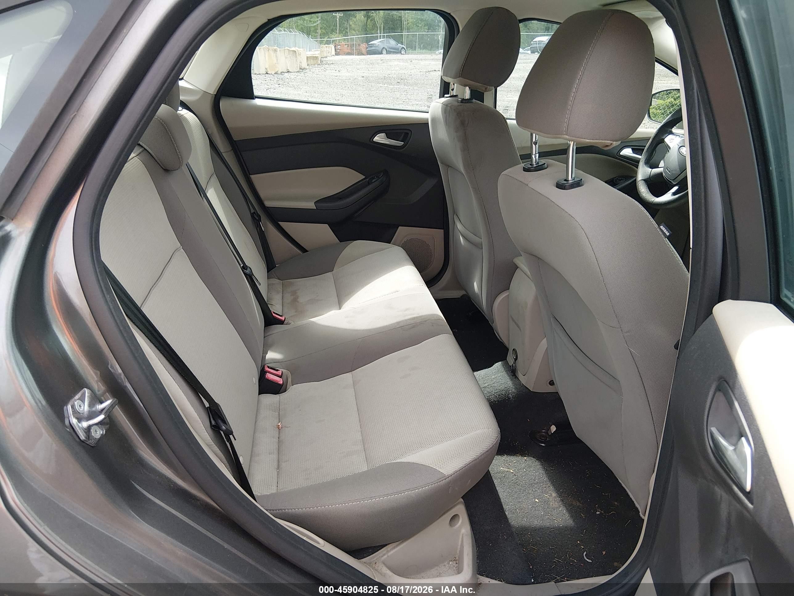 2014 Ford Focus Se Gray vin: 1FADP3F24EL366711