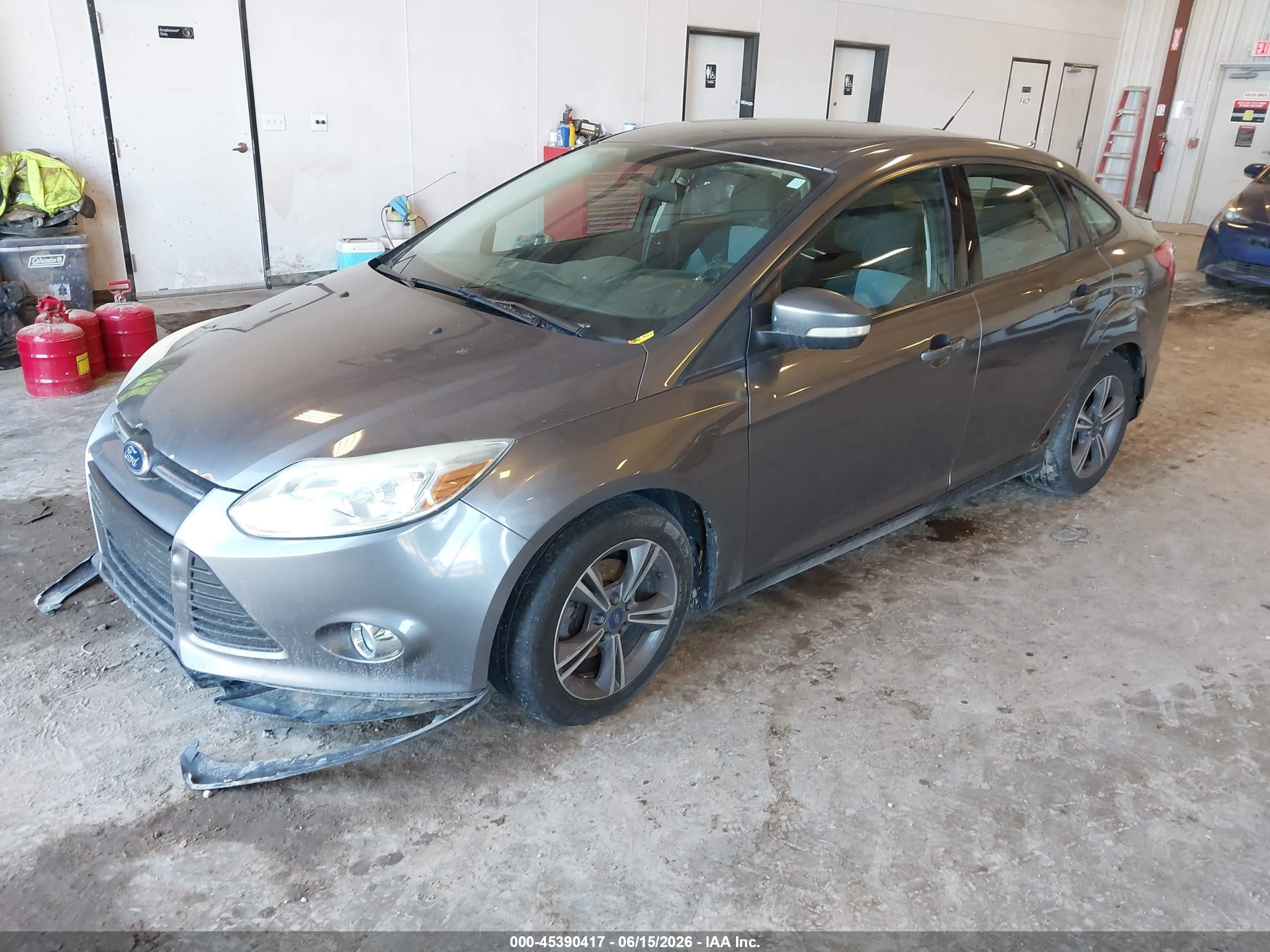 2014 Ford Focus Se Gray vin: 1FADP3F24EL369821