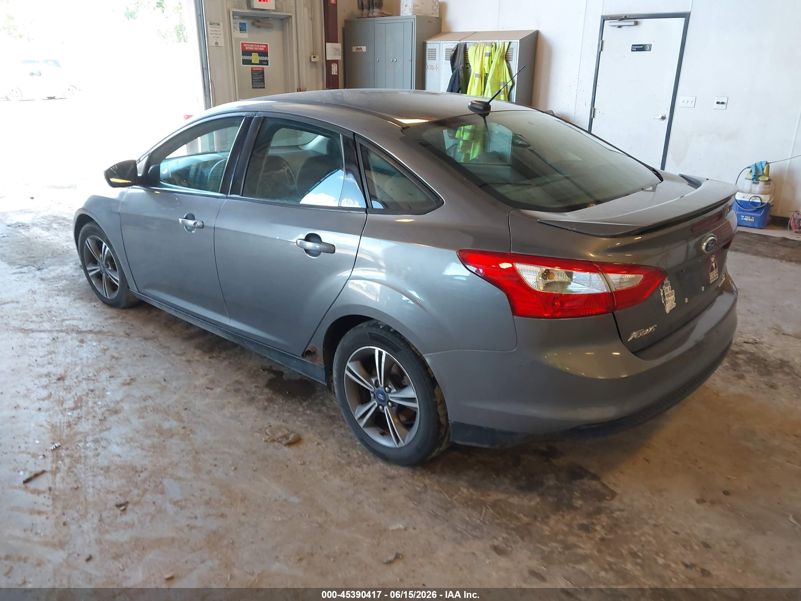 2014 Ford Focus Se Gray vin: 1FADP3F24EL369821