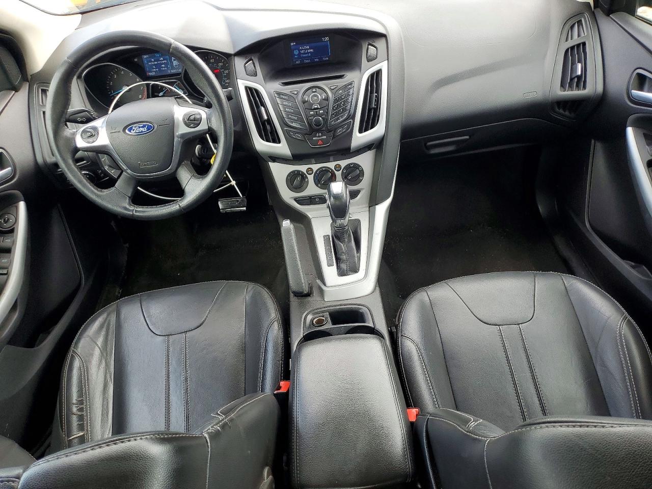 2014 Ford Focus Se Black vin: 1FADP3F24EL386084