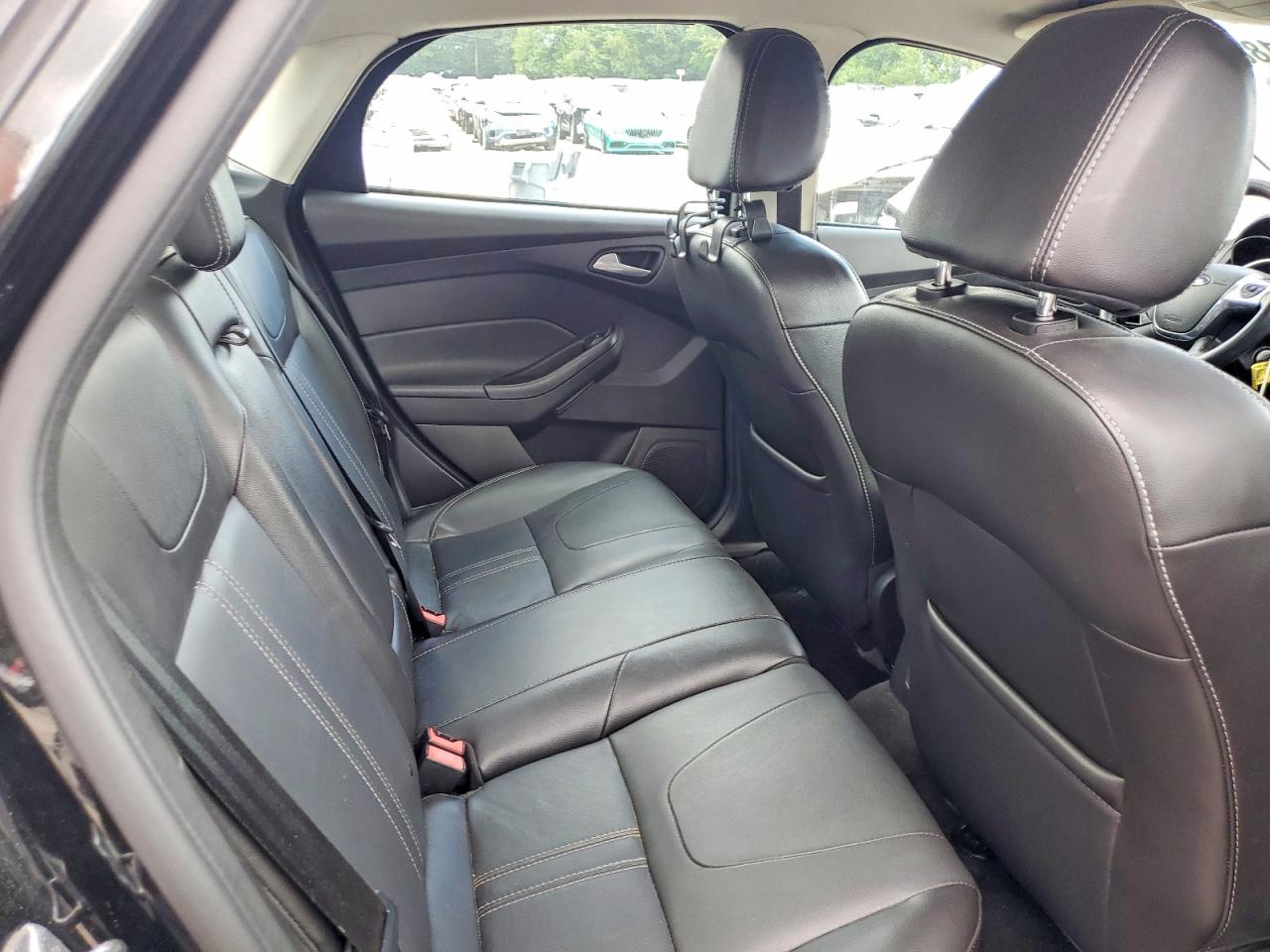 2014 Ford Focus Se Black vin: 1FADP3F24EL386084