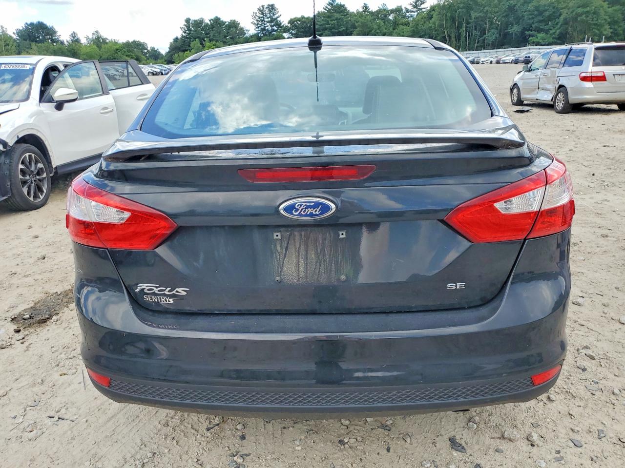 2014 Ford Focus Se Black vin: 1FADP3F24EL386084