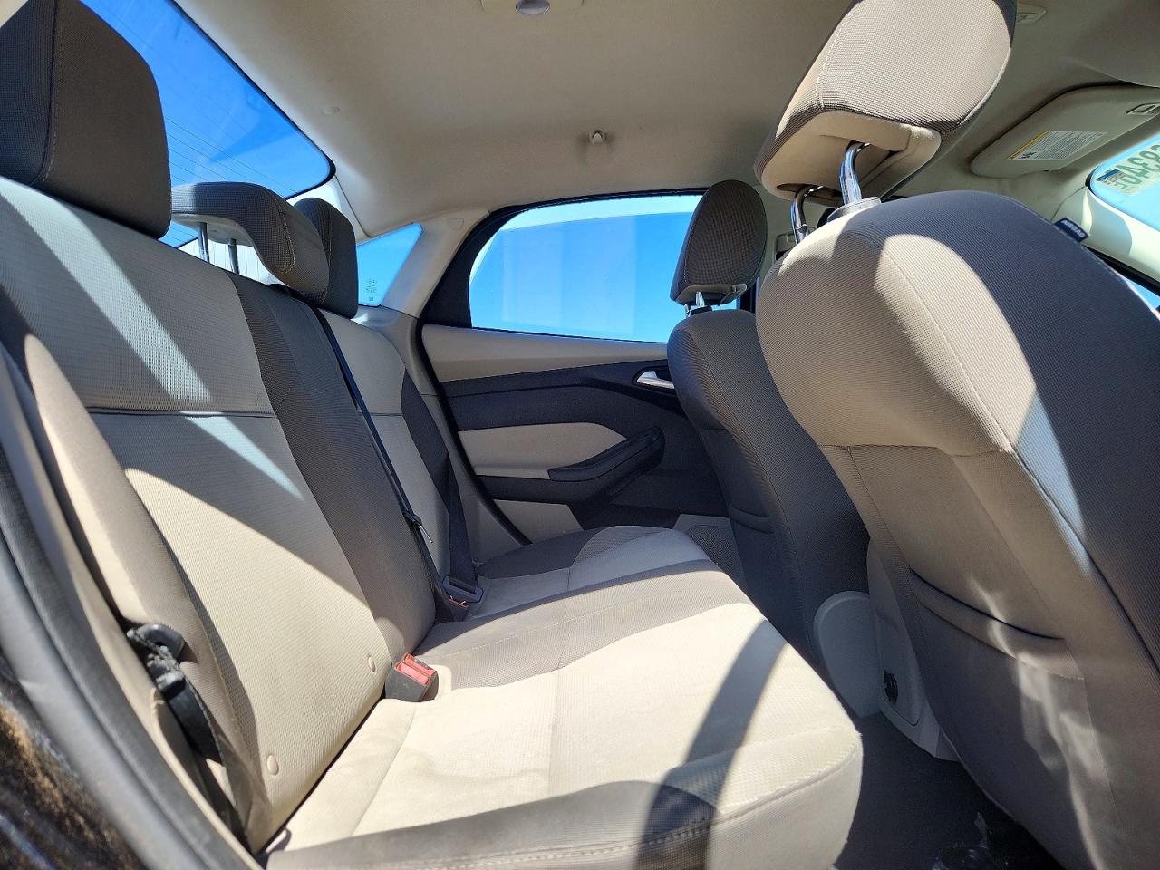 2014 Ford Focus Se Black vin: 1FADP3F24EL431489