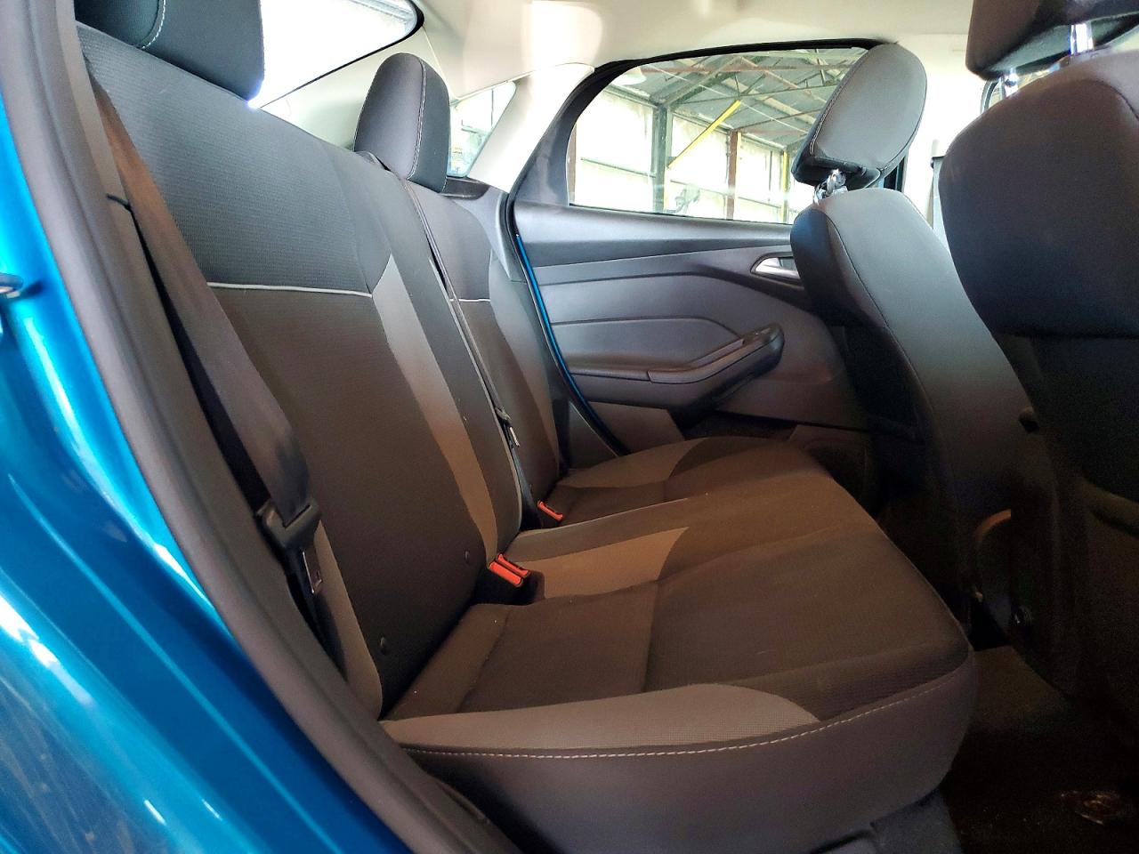 2014 Ford Focus Se Blue vin: 1FADP3F24EL442377