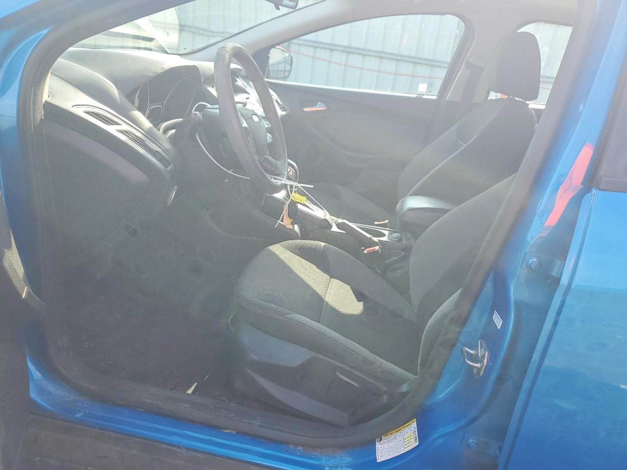 2014 Ford Focus Se Blue vin: 1FADP3F24EL447790