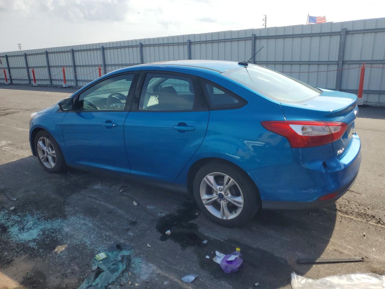 2014 Ford Focus Se Blue vin: 1FADP3F24EL447790