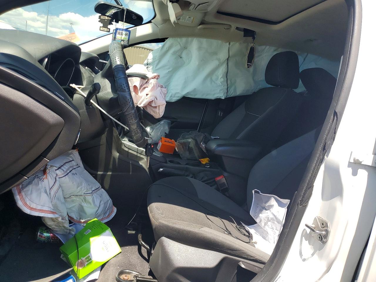 2014 Ford Focus Se White vin: 1FADP3F24EL448129