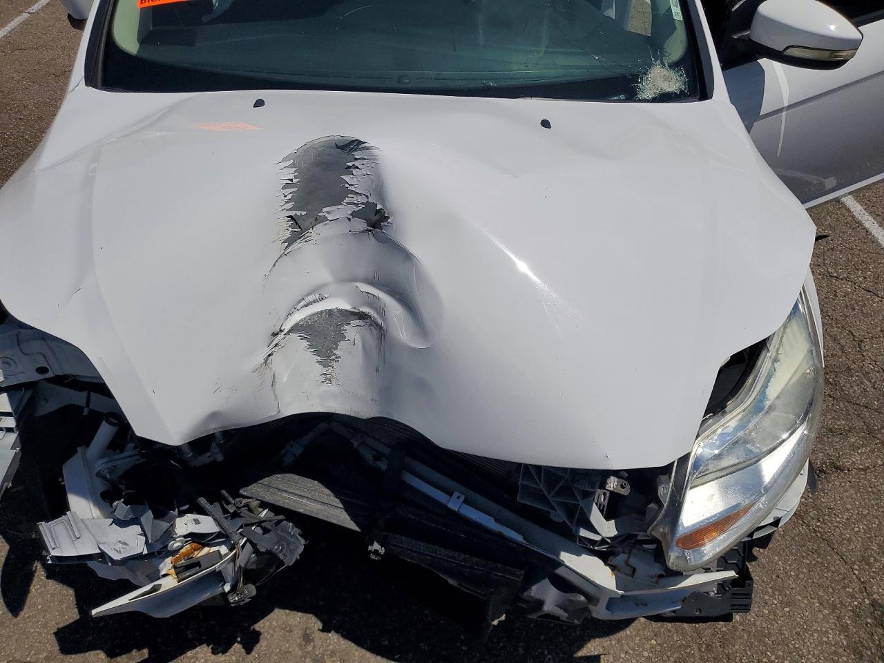 2014 Ford Focus Se White vin: 1FADP3F24EL448129