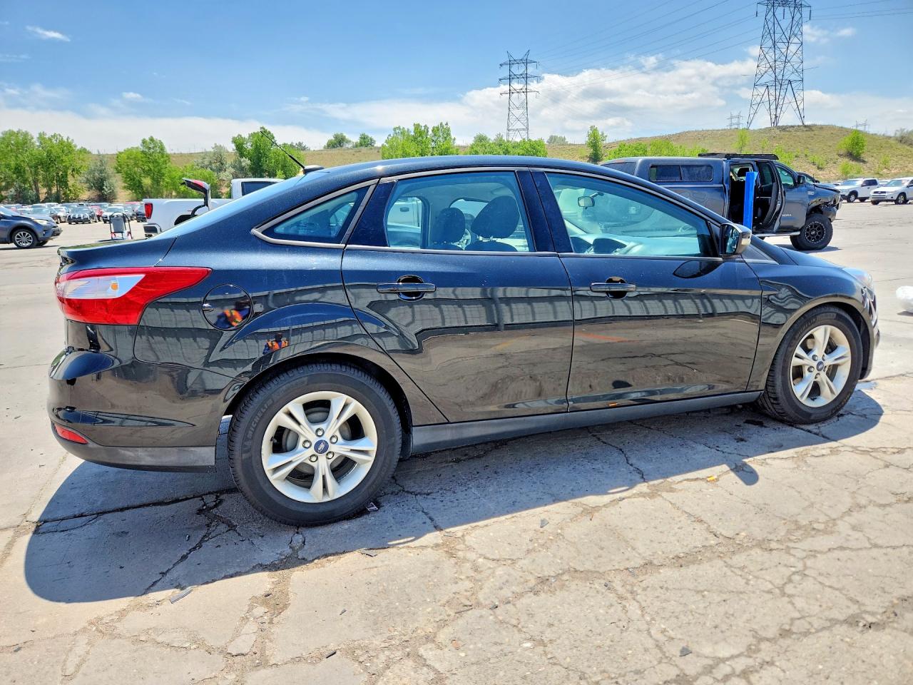 2014 Ford Focus Se Черный vin: 1FADP3F24EL452987