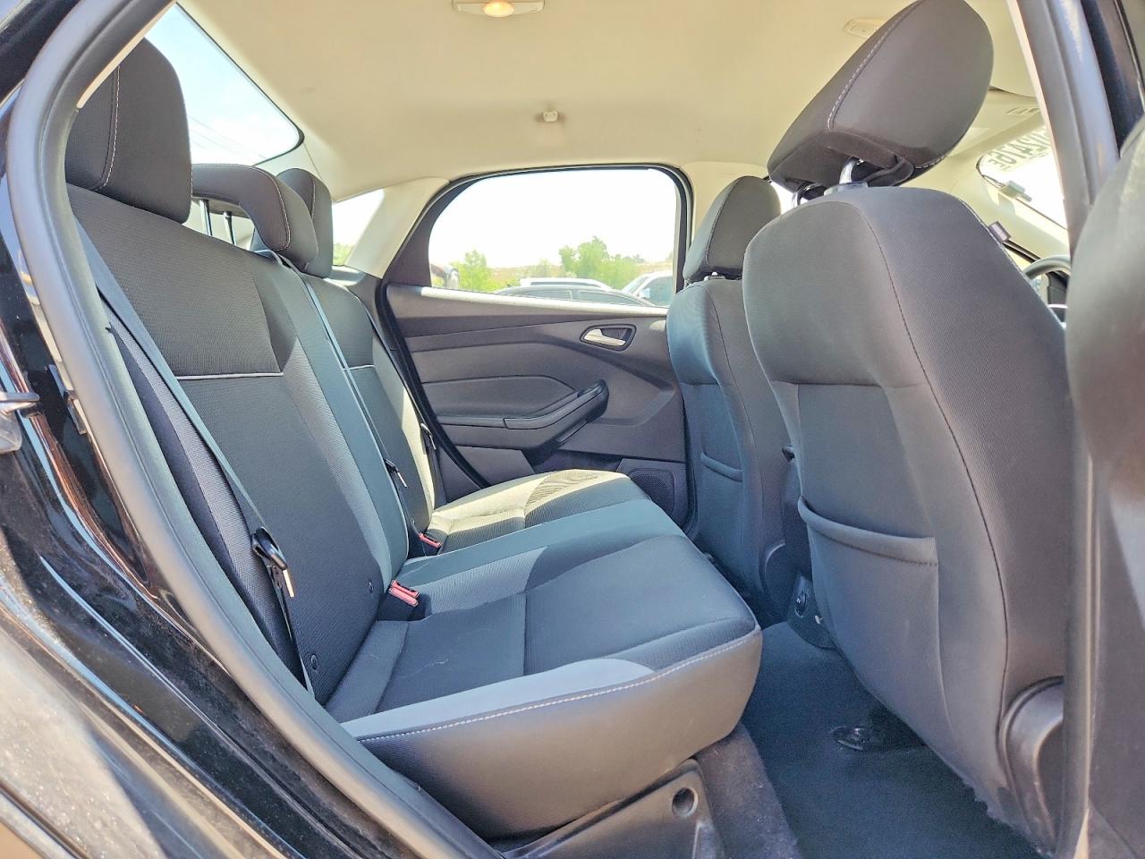 2014 Ford Focus Se Черный vin: 1FADP3F24EL452987