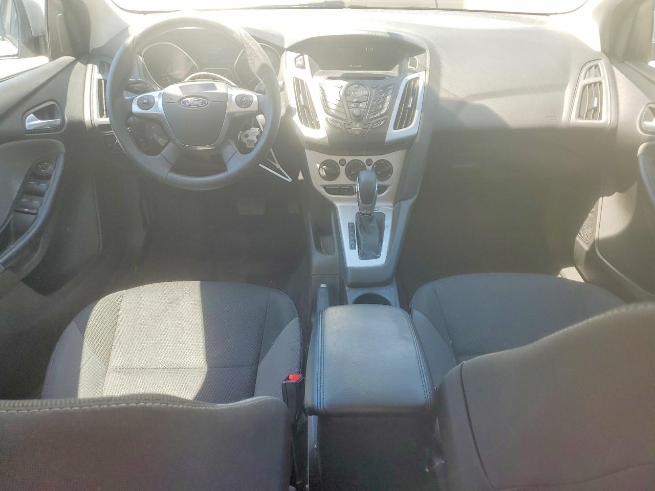 2014 Ford Focus Se Gray vin: 1FADP3F24EL460801